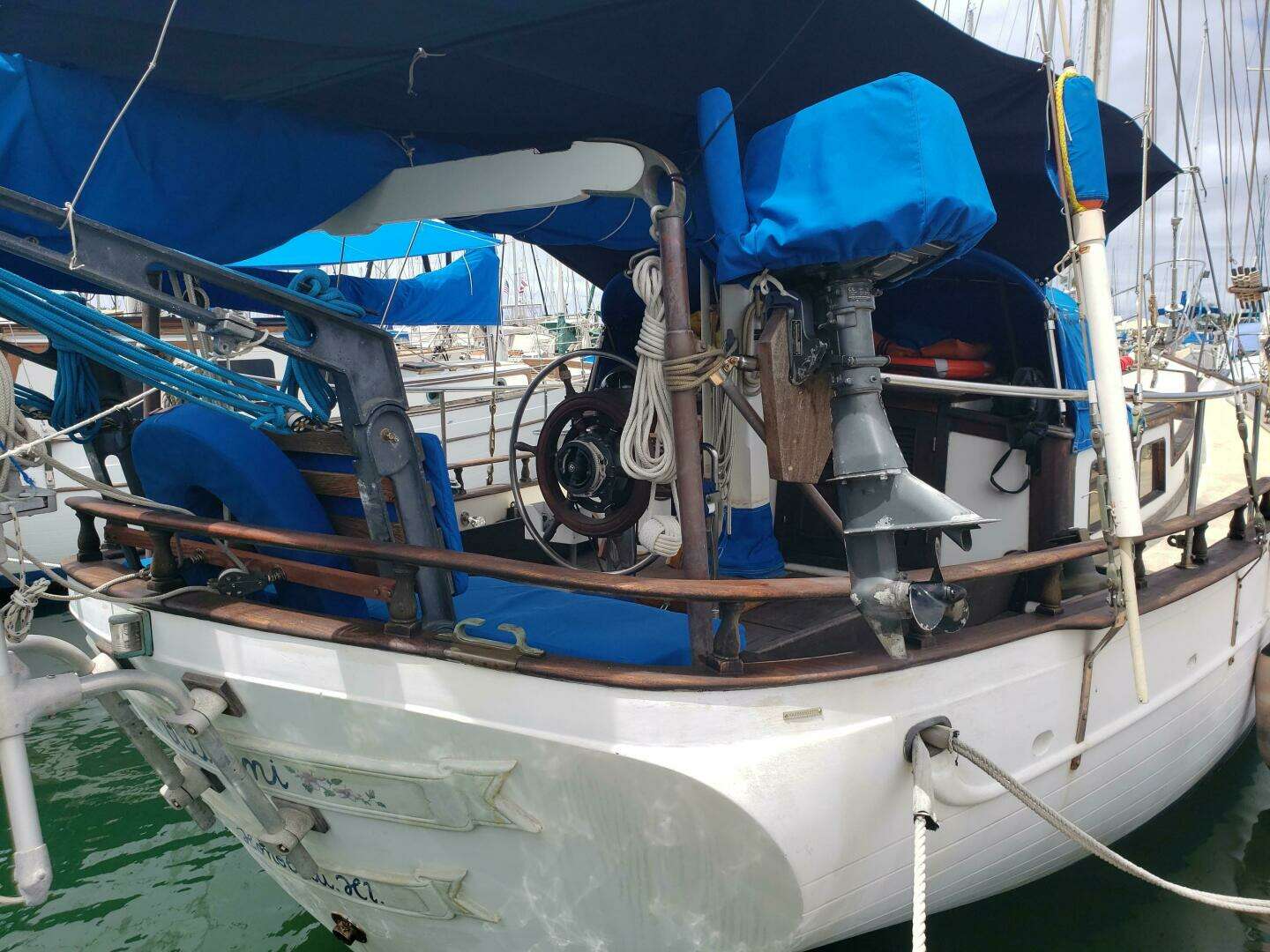 1977 Hardin Sea Wolf Masthead Ketch - Image 11