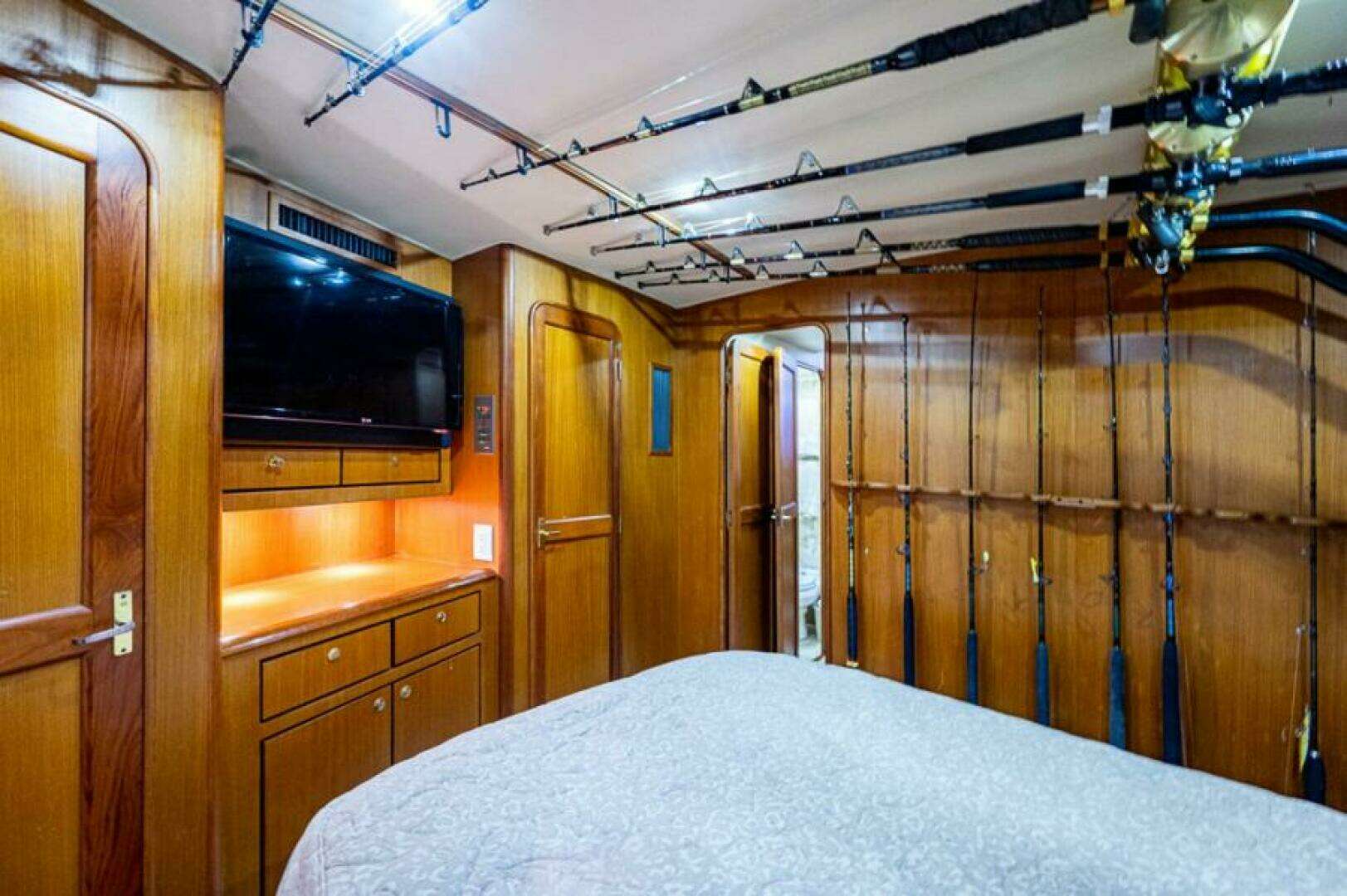 1999 Ocean Yachts 60 Convertible - Image 39