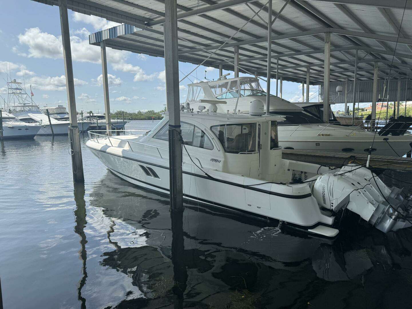 2012 Intrepid 475 Sport Yacht Enclosed - Image 13