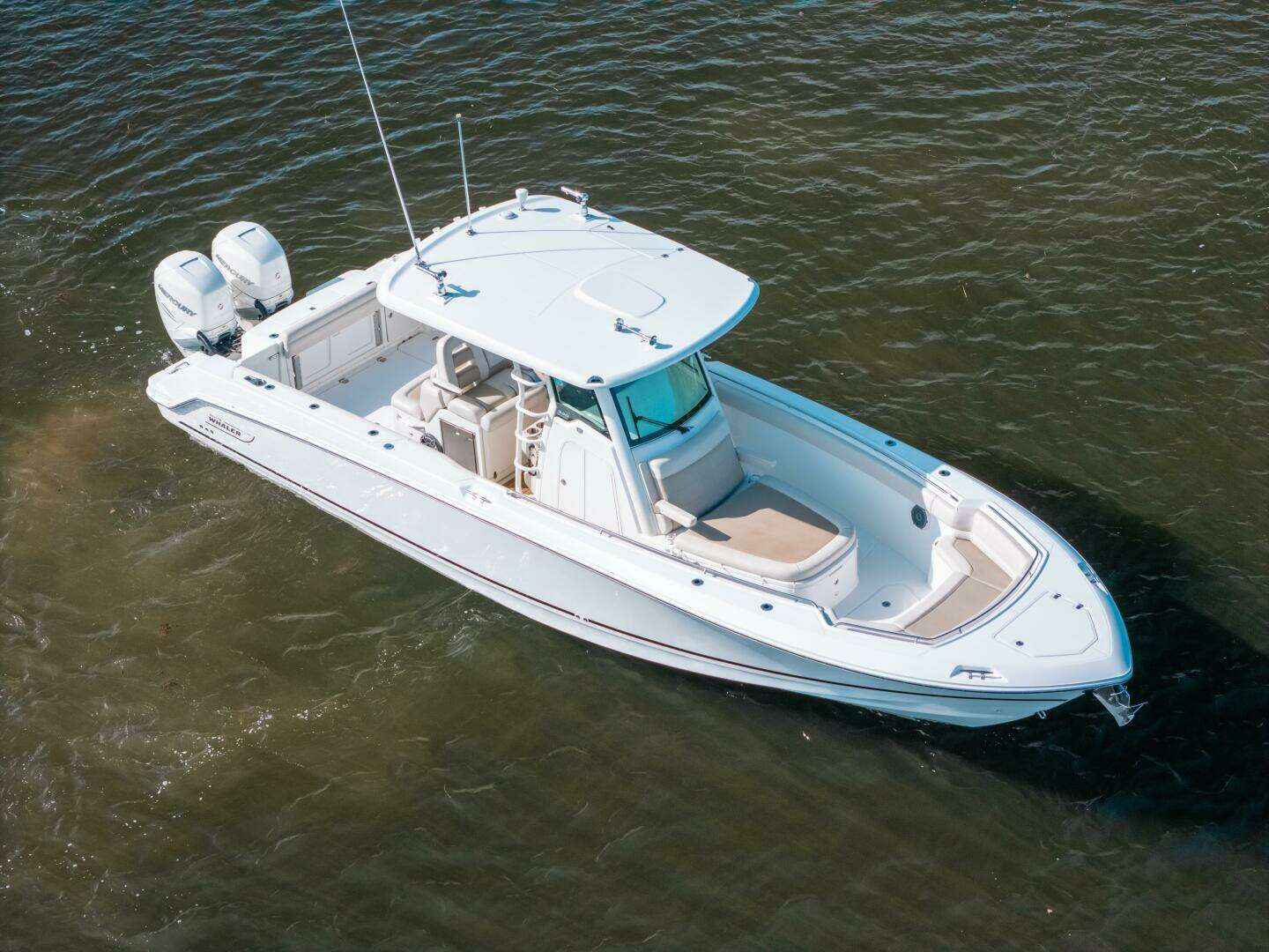 2019 Boston Whaler 330 Outrage - Image 17