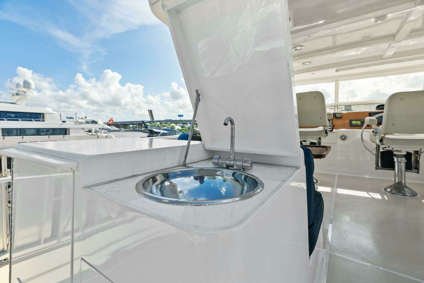 2005 Grand Banks 72 Aleutian RP - Image 154