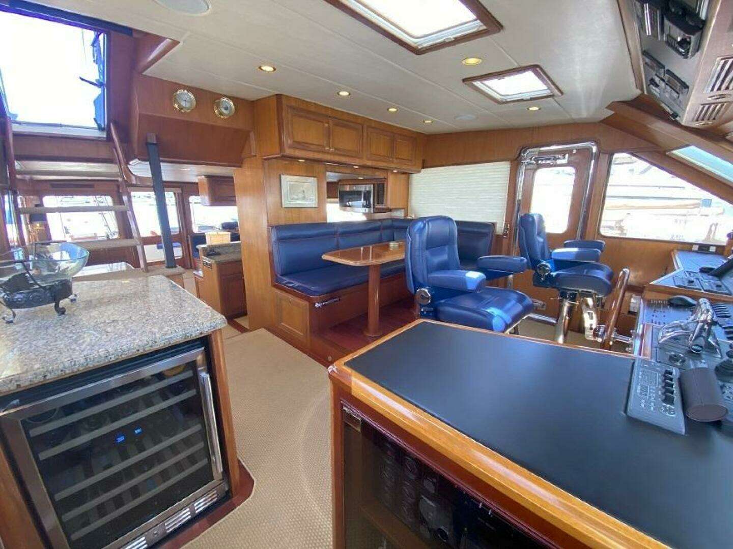 2005 Offshore Yachts — - Image 11