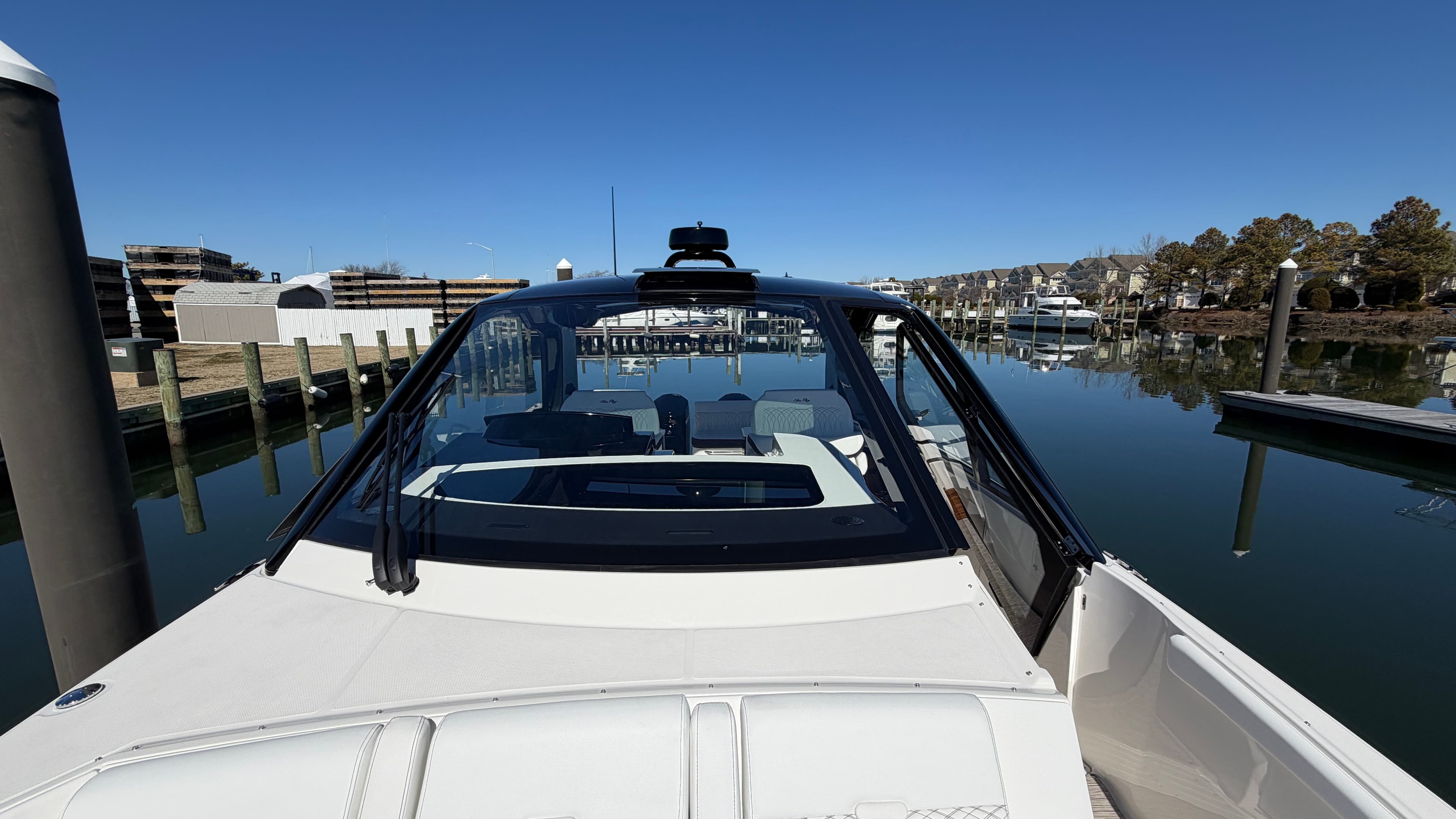 2026 Sea Ray Sundancer 370 Outboard - 32