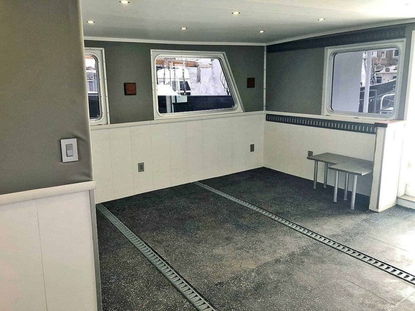2013 Ocean Voyager 95 Expedition - Image 27