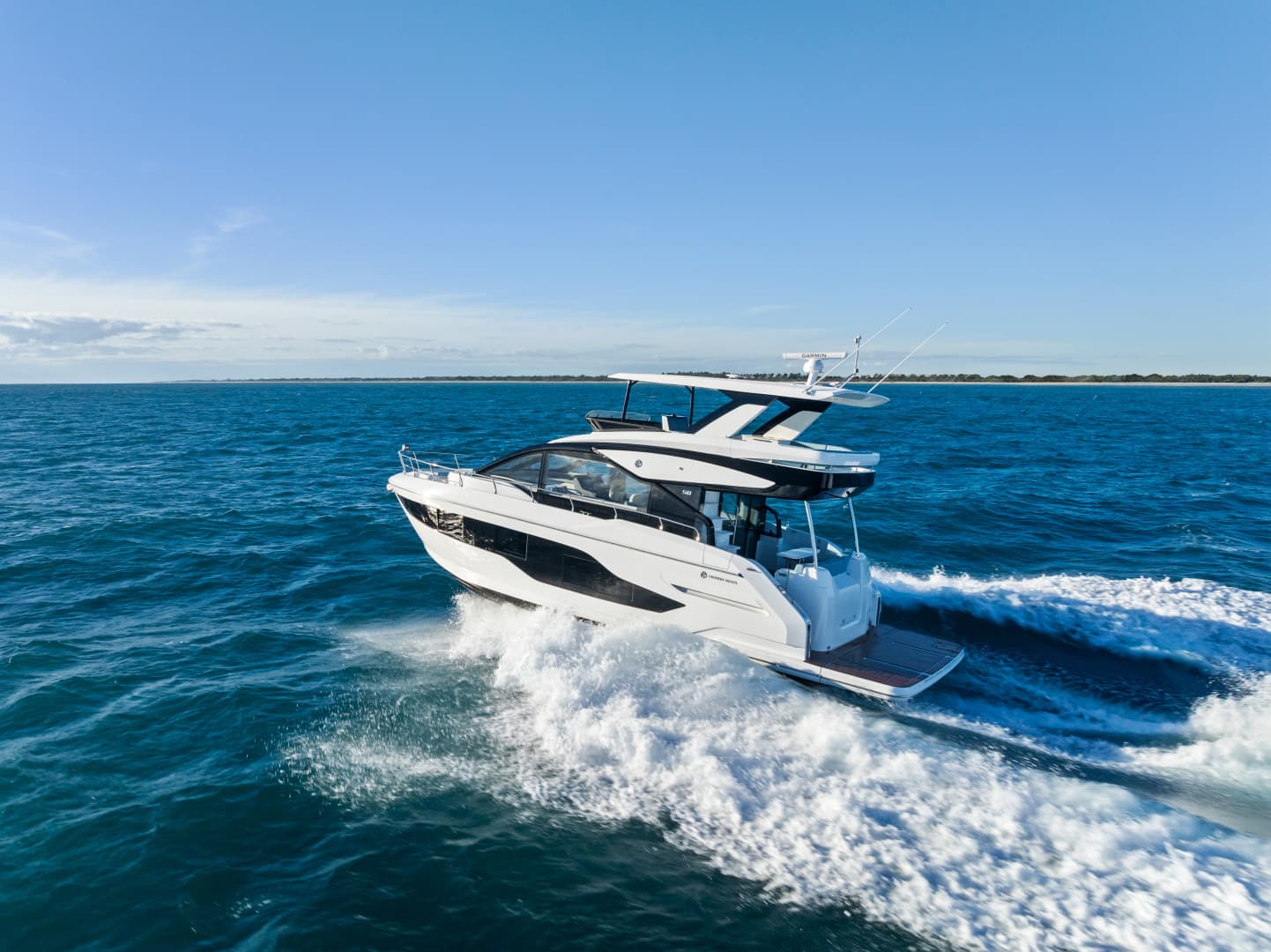2026 Cruisers Yachts 50 FLY - Image 24