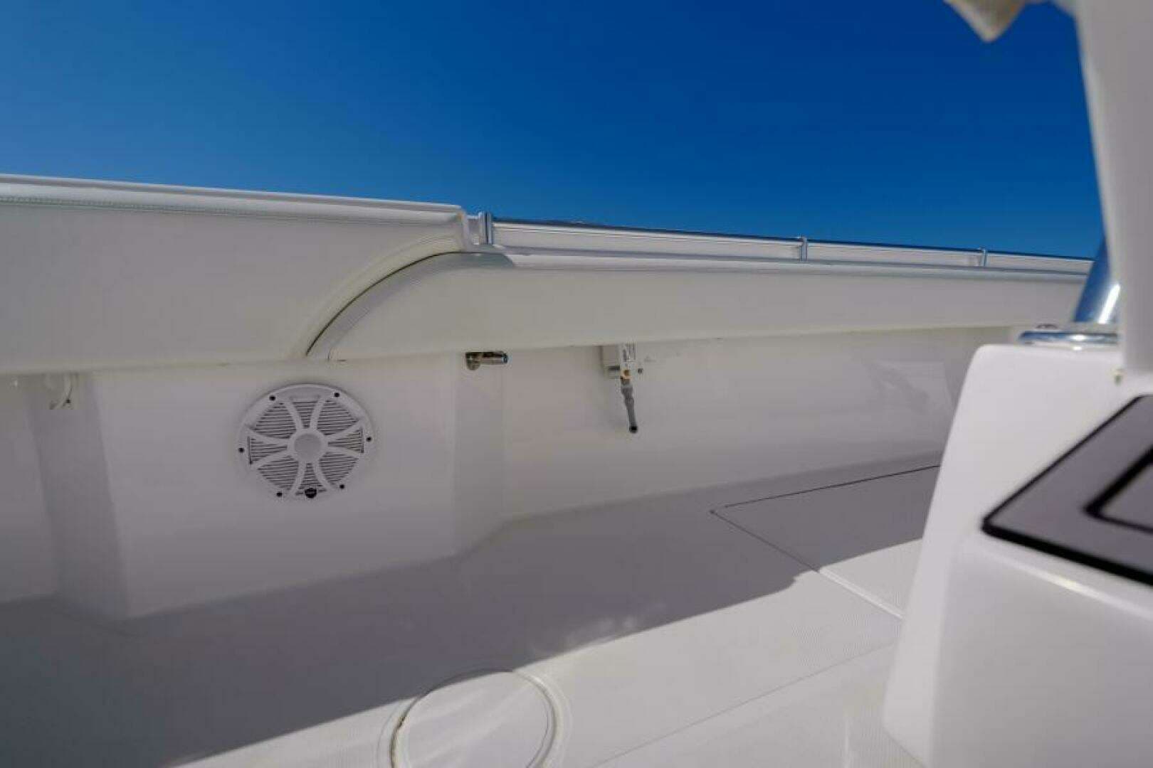 2023 SeaHunter 38 CTS - Image 47