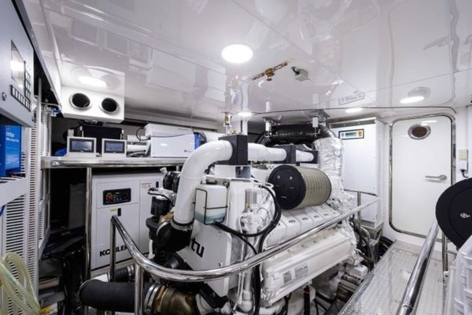 2019 Ocean Alexander Motoryacht 100 - Image 70