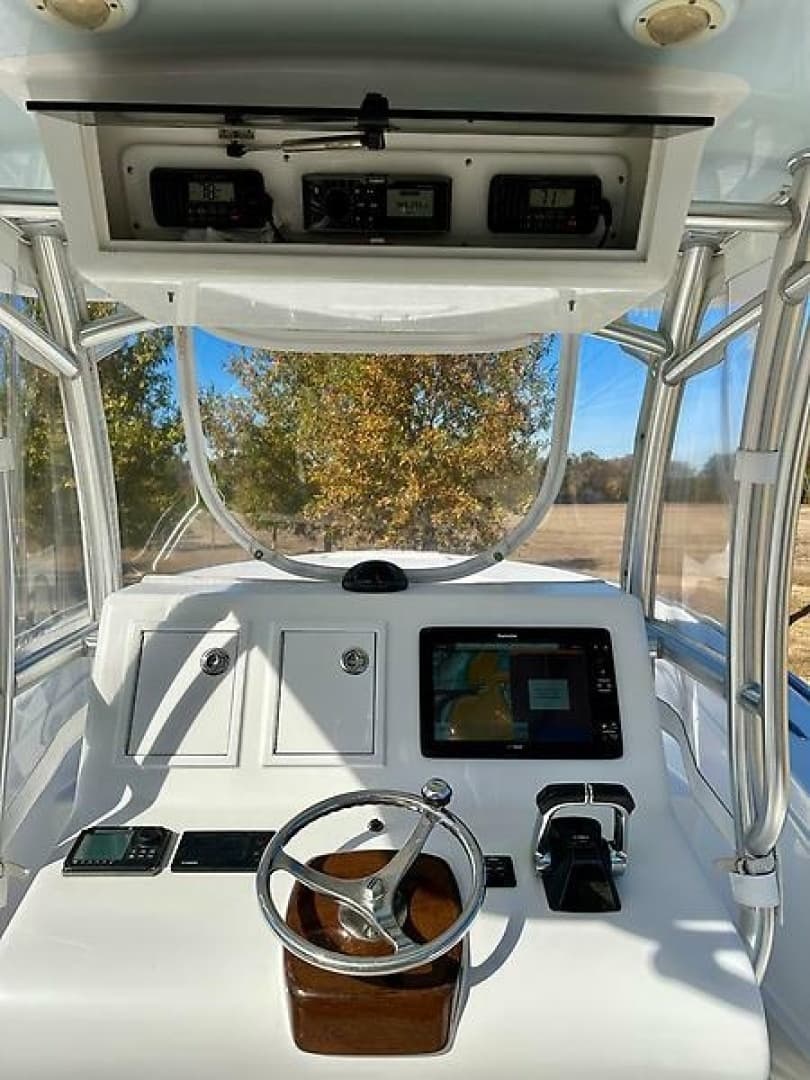 2011 Custom 26CC - Image 26