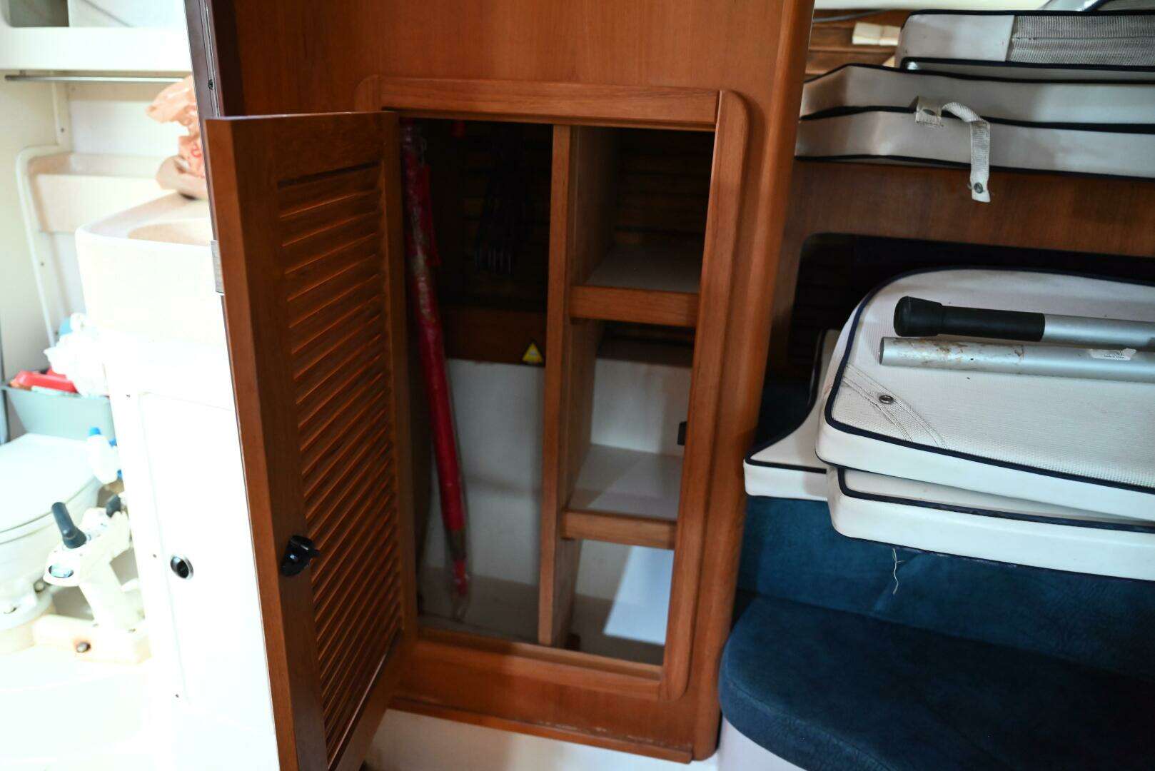 2002 Catalina — - Image 48