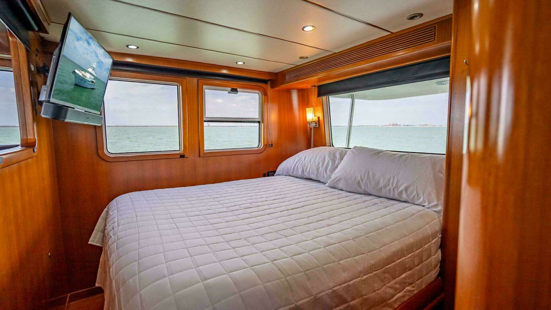 2009 Nordhavn 76 - Image 38