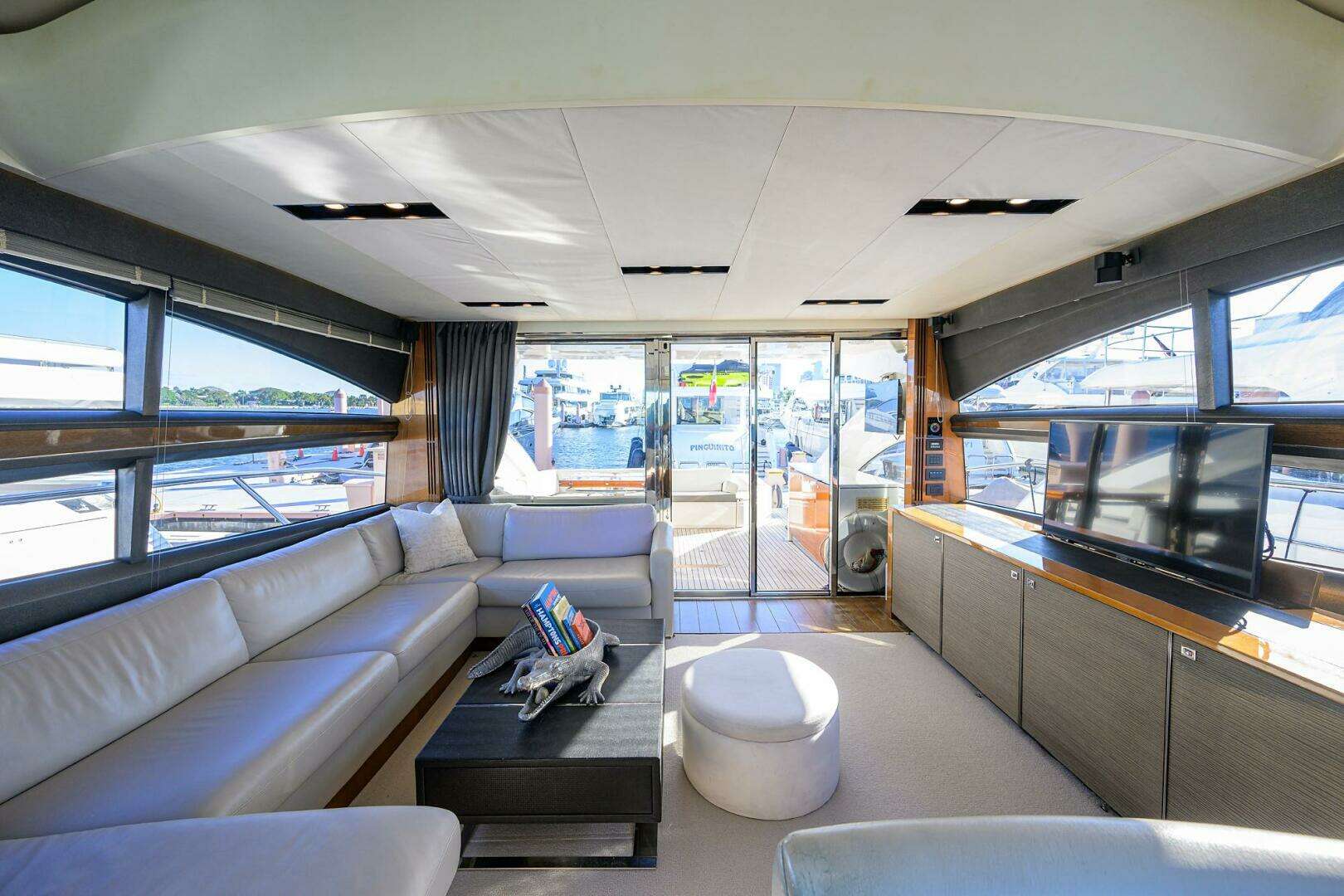 2013 Princess V72 Express Yacht - Image 11