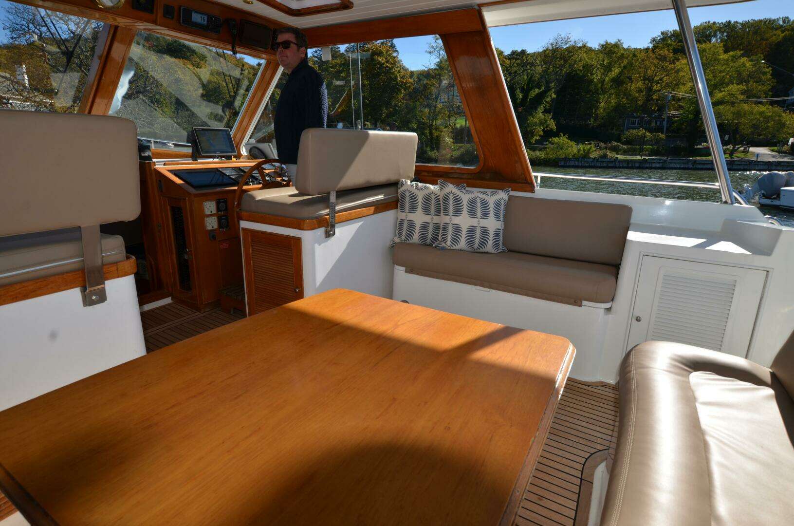 2000 Grand Banks Eastbay HX - Image 25