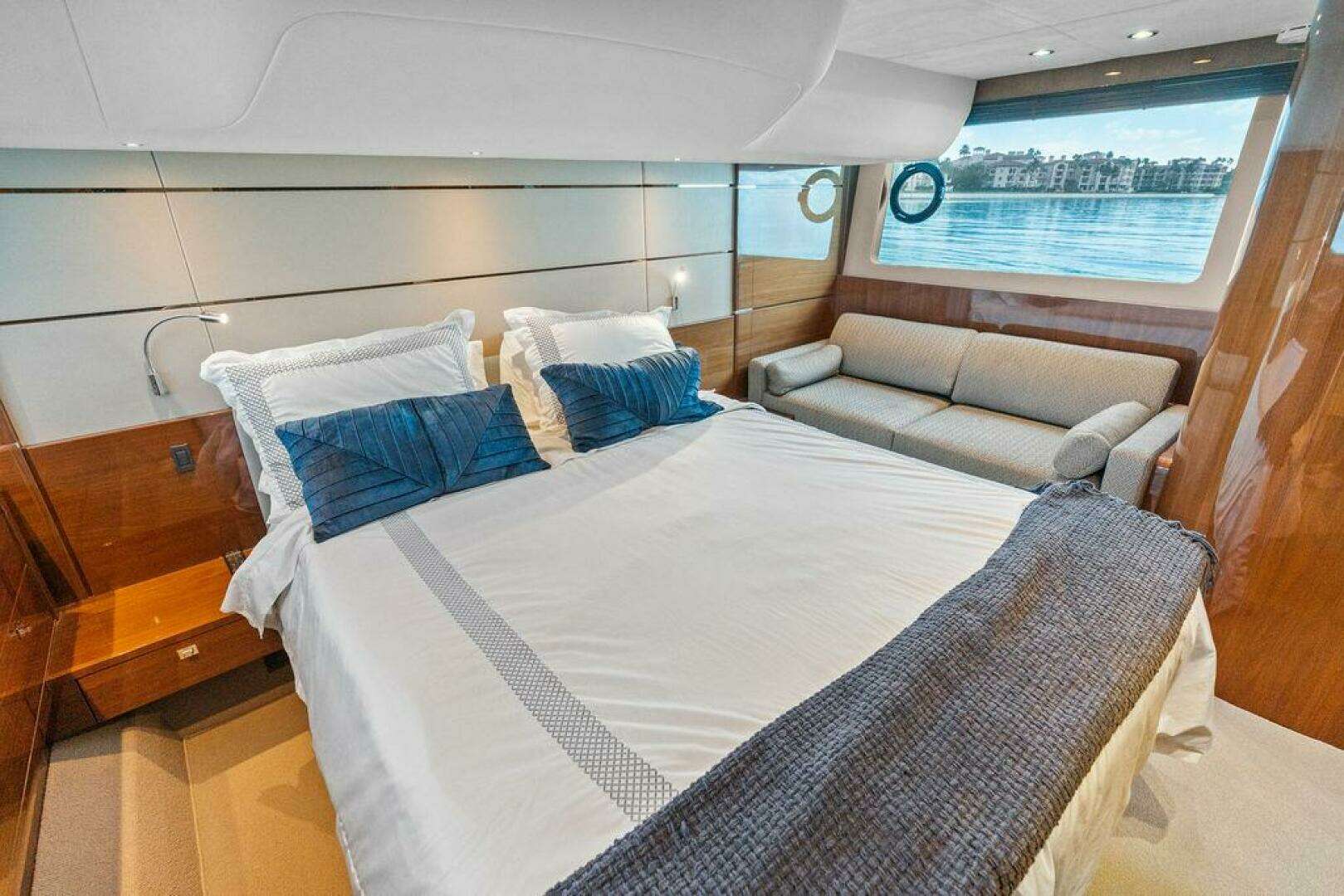 2016 Princess 60 Flybridge Motor Yacht - Image 47