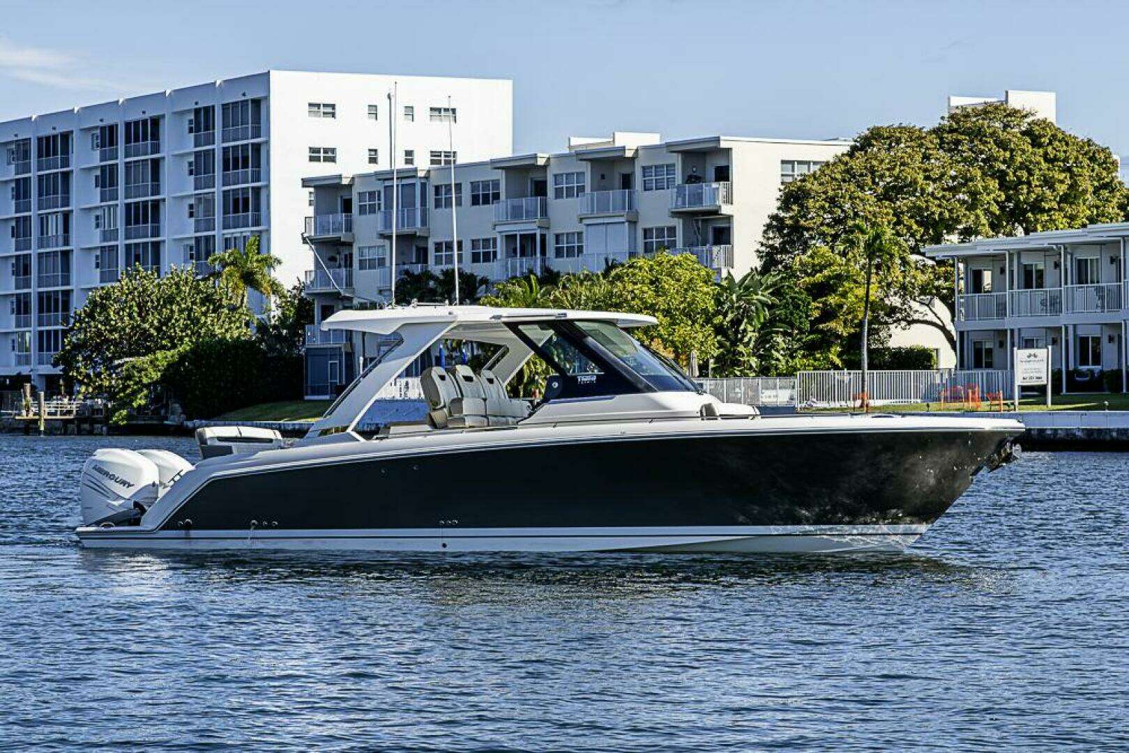 2023 Tiara Yachts 34LS - Image 72
