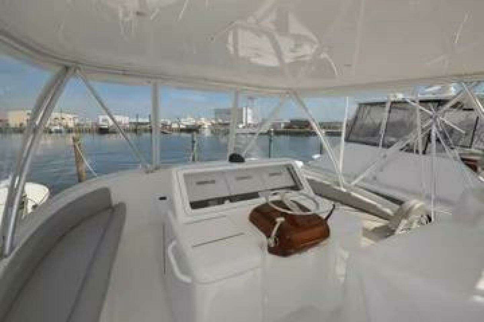 2019 Viking 44 Convertible - Image 4