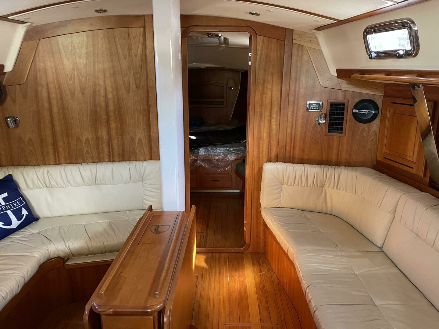 2009 Tartan 4300 - Image 31