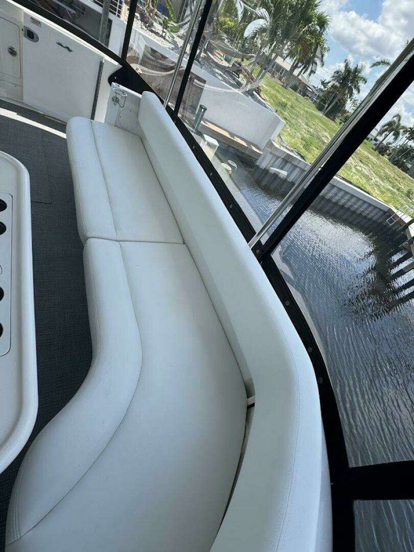 2006 Sea Ray 40 Motoryacht - Image 18