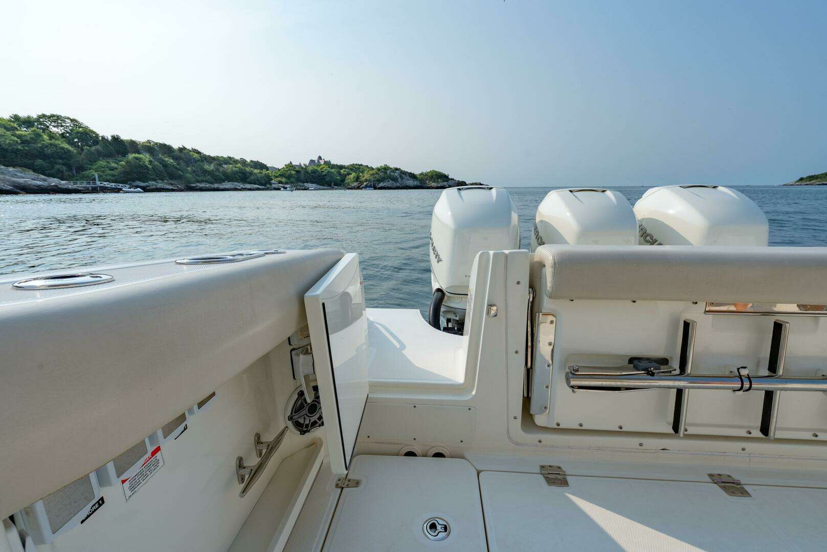 2019 Boston Whaler 350 EX Realm - Image 31