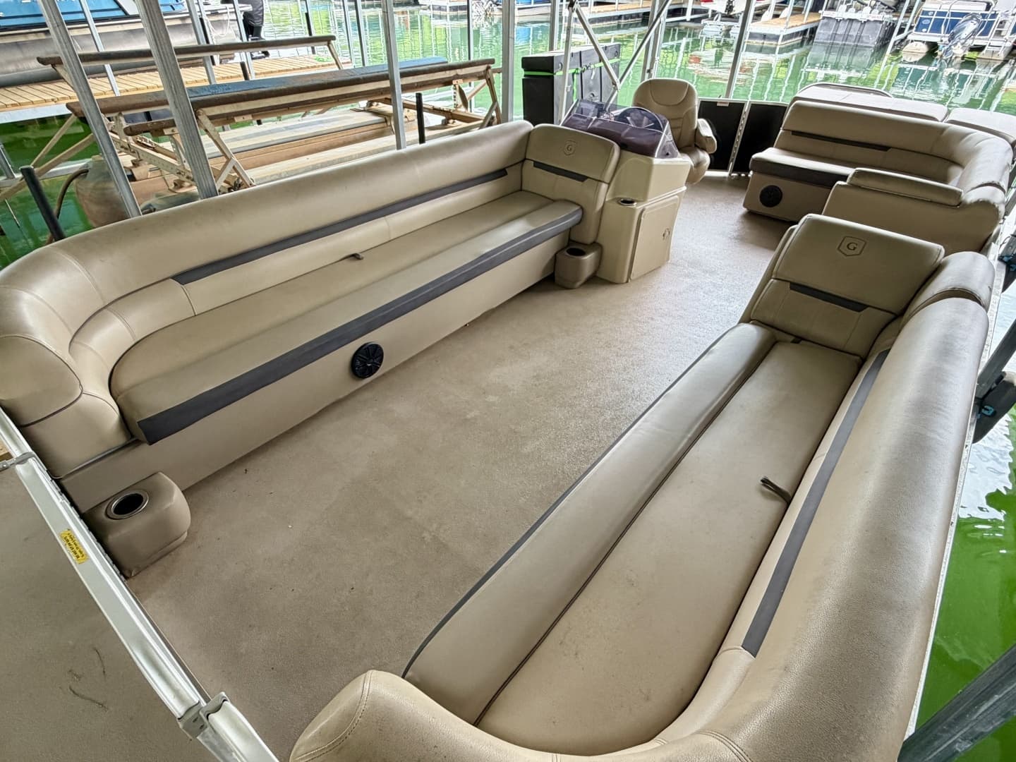 2019 Sweetwater 2386 Cruise Pontoon - Image 48