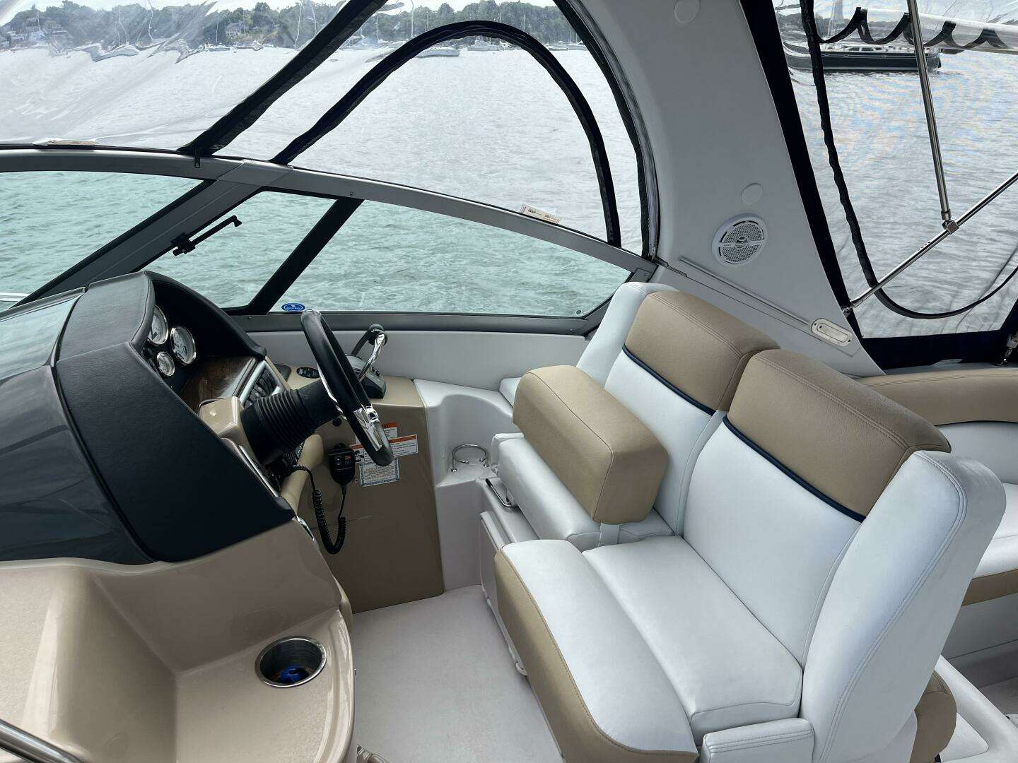 2008 Four Winns V338 - Image 5