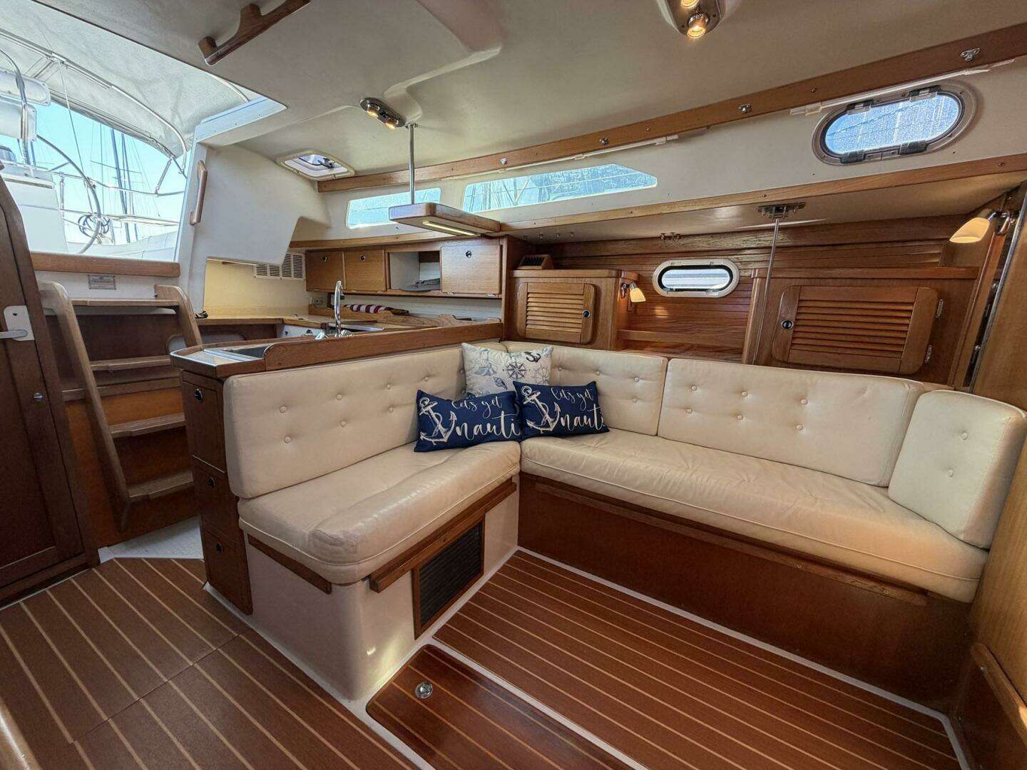 2001 Catalina 36 MkII - Image 34