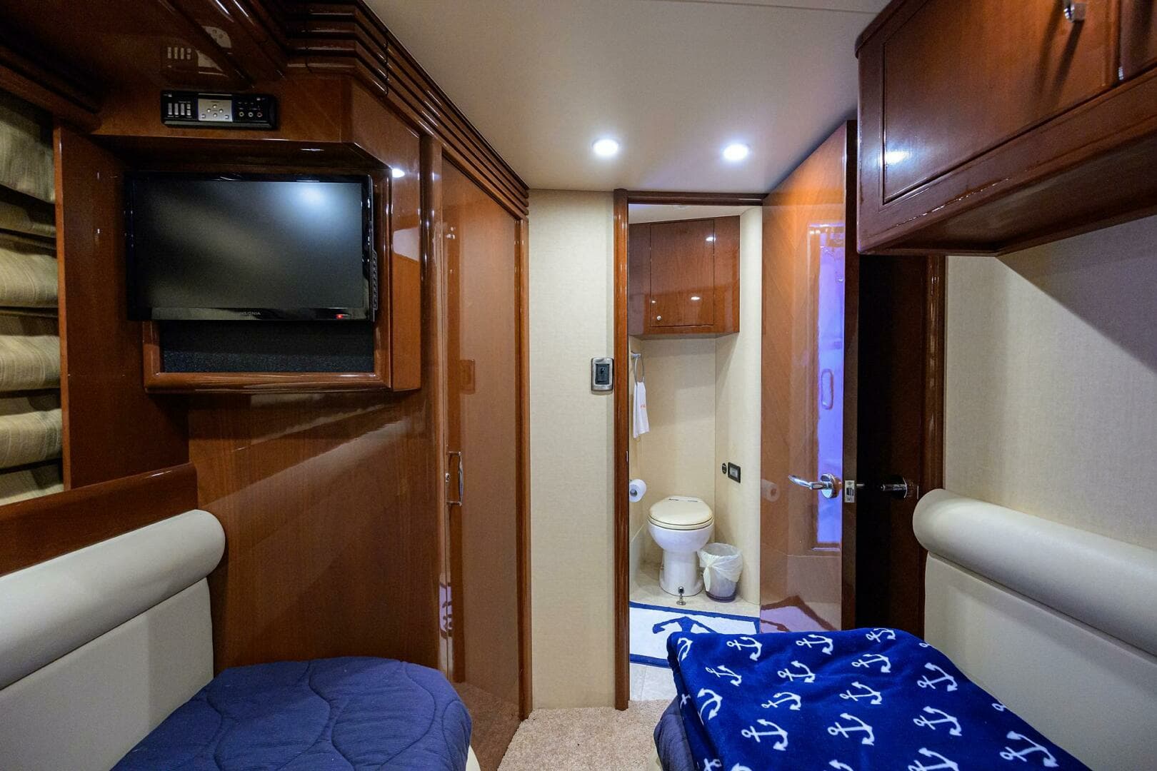 2005 Marquis 65 Motor Yacht - Image 29