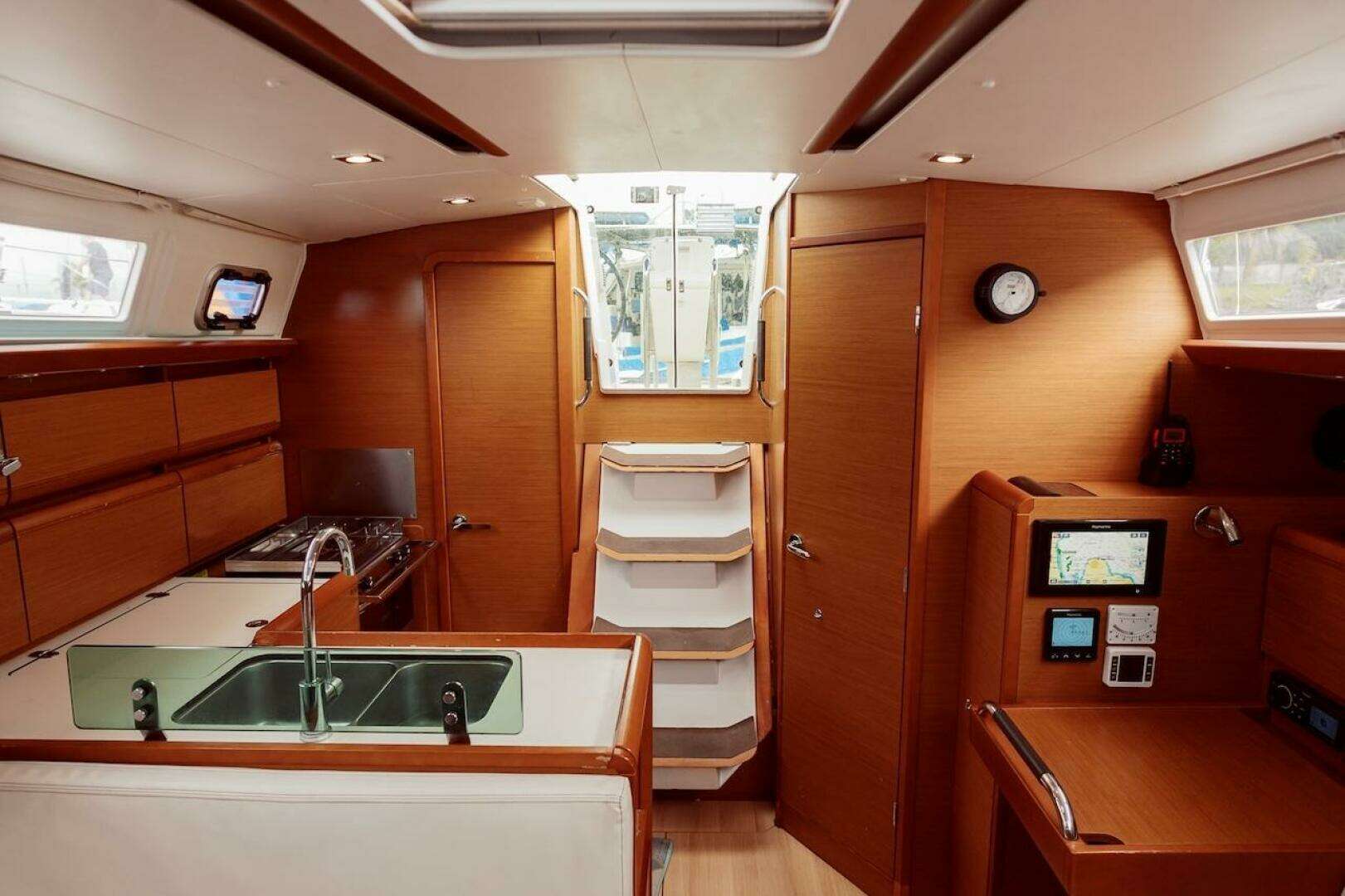 2019 Jeanneau 389 Sun Odyssey - Image 24
