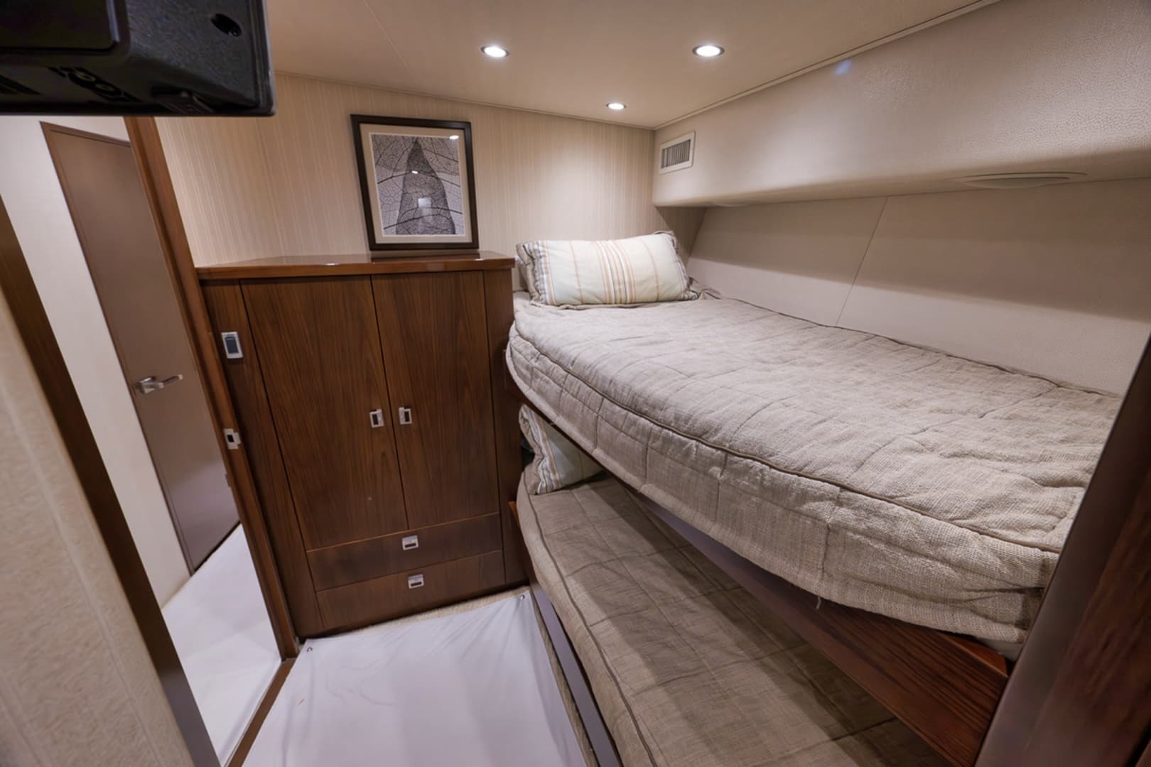 2015 Viking Enclosed Bridge - Image 46