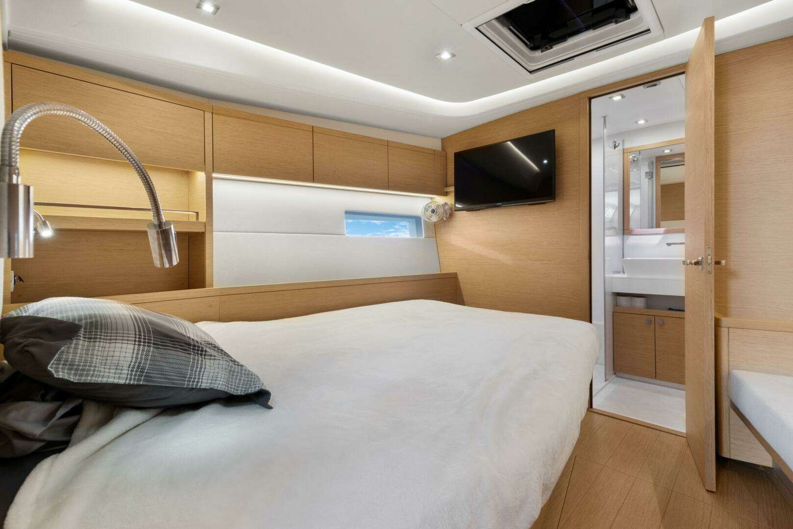 2017 Grand Soleil 52 LC - Image 49