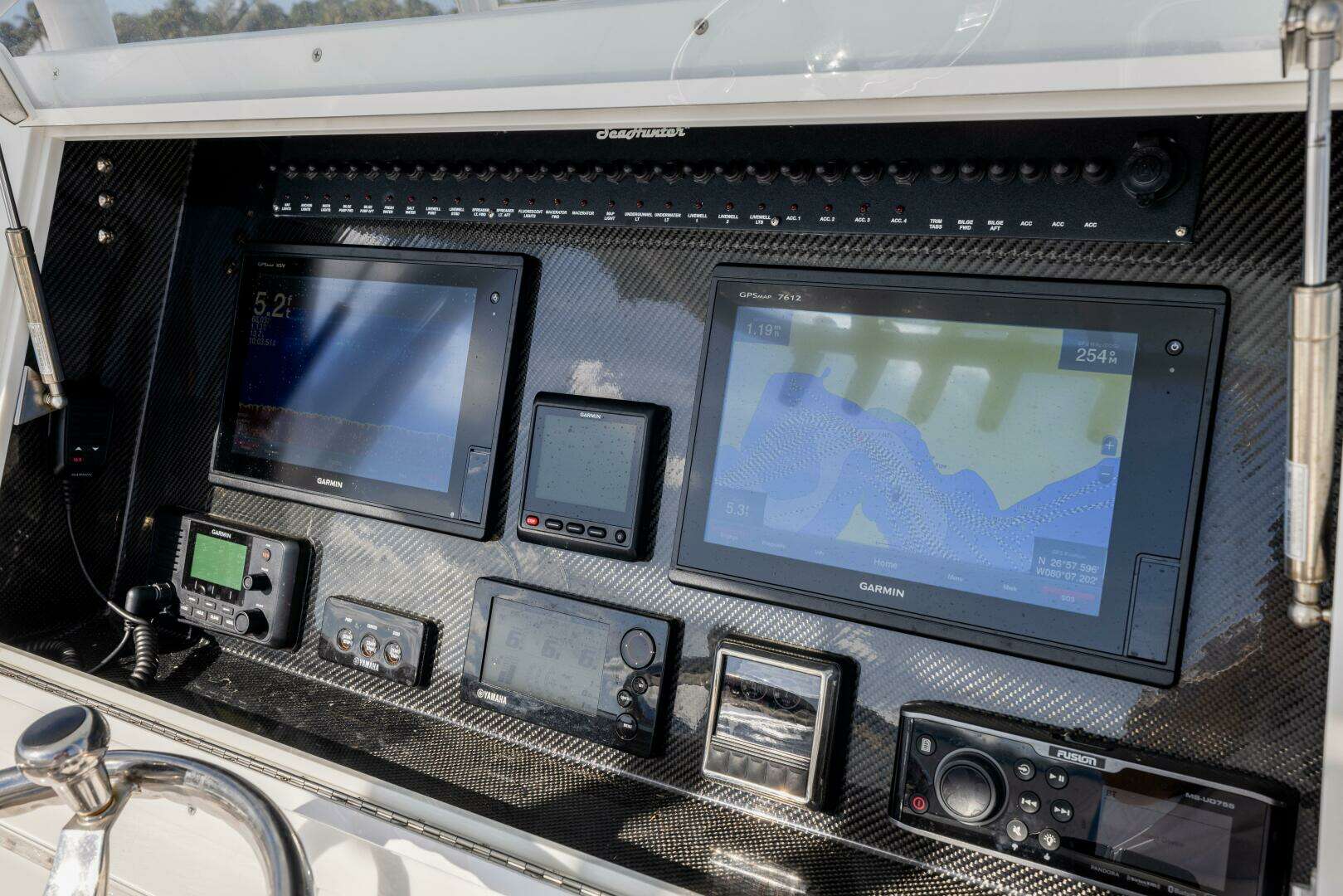 2018 SeaHunter 33 Center Console - Image 9