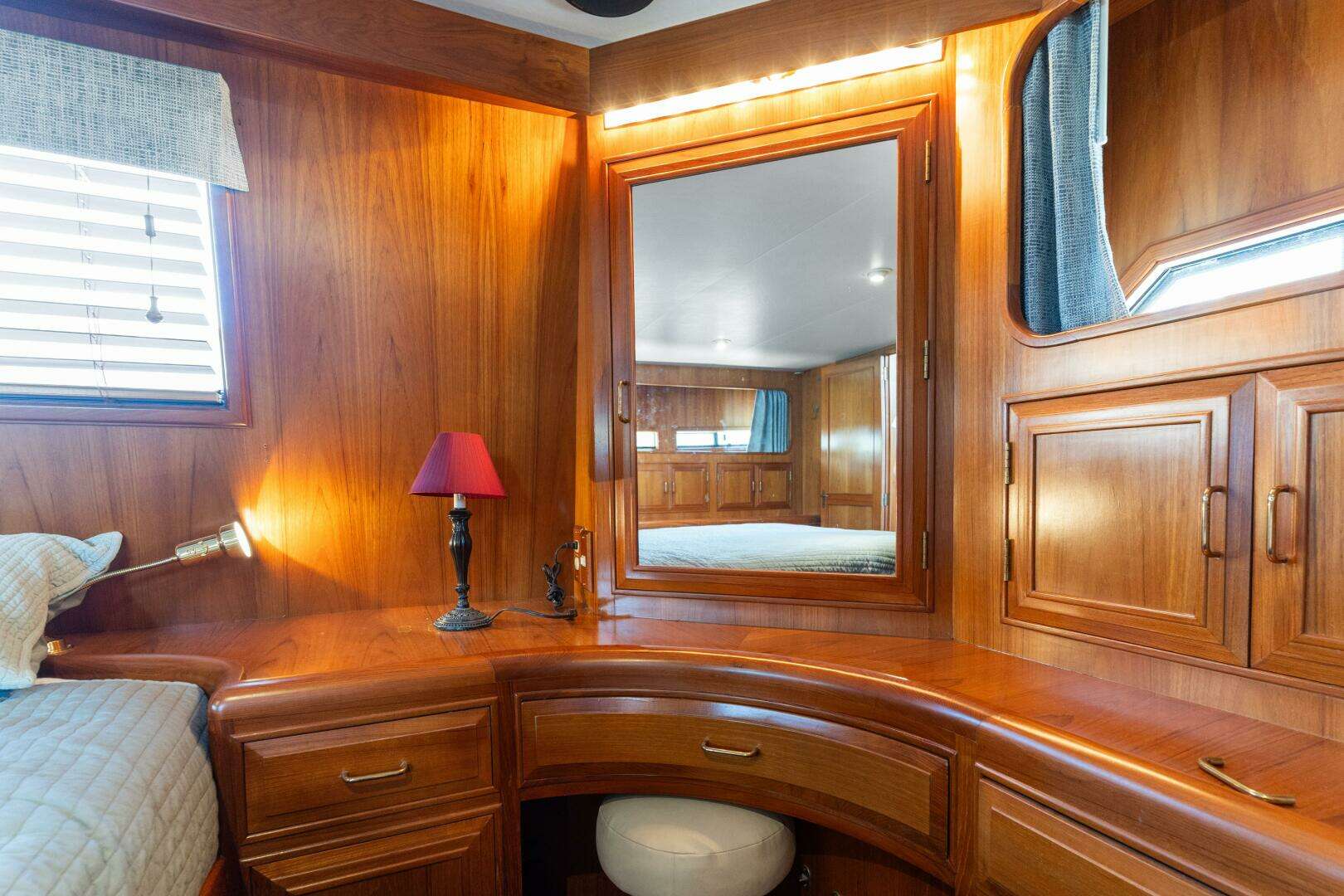 1993 Ocean Alexander — - Image 25
