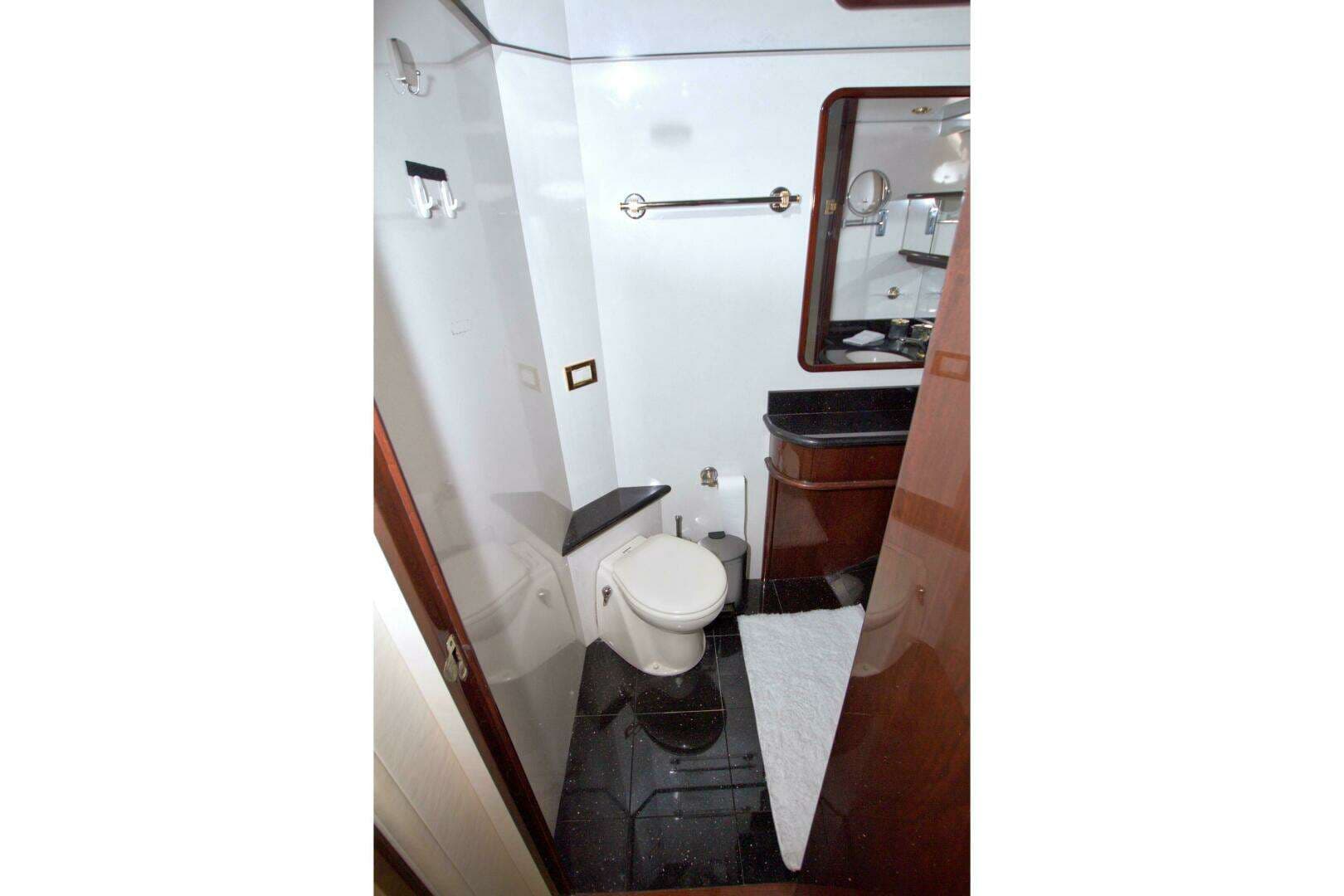 2005 Neptunus 62 Flybridge - Image 88
