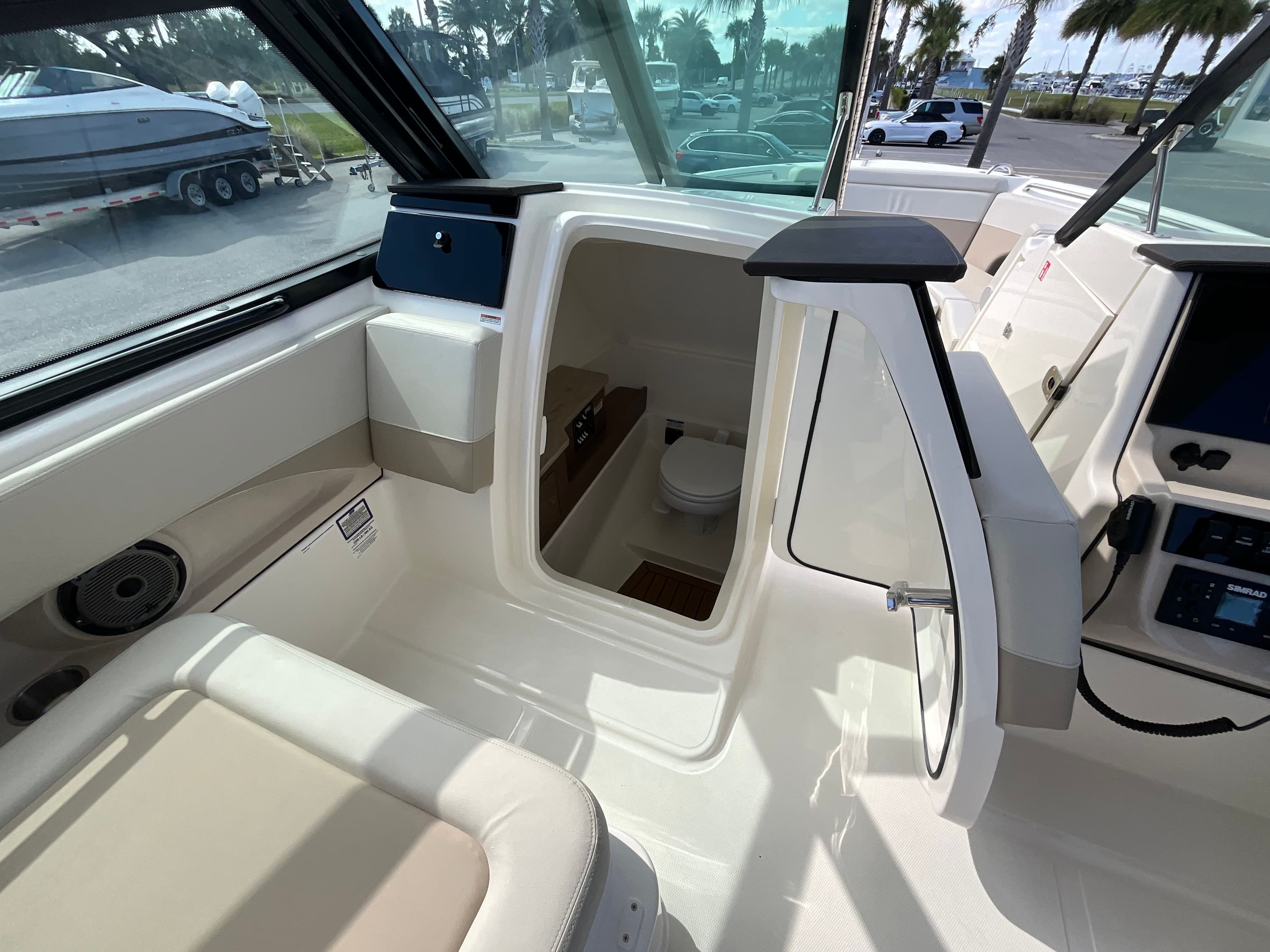 2026 Boston Whaler 280 Vantage - 15