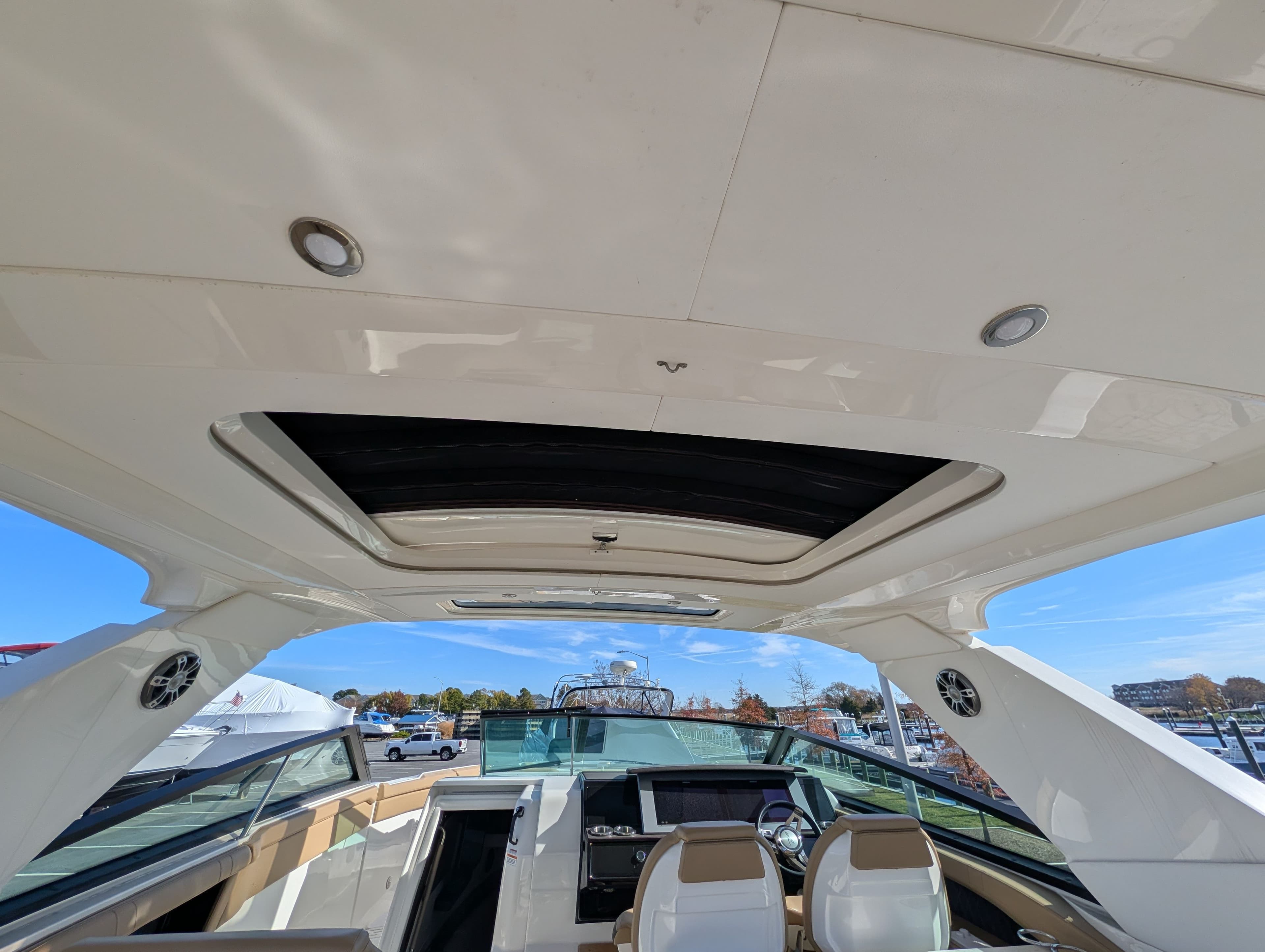 2023 Sea Ray SLX 400 Outboard - 19