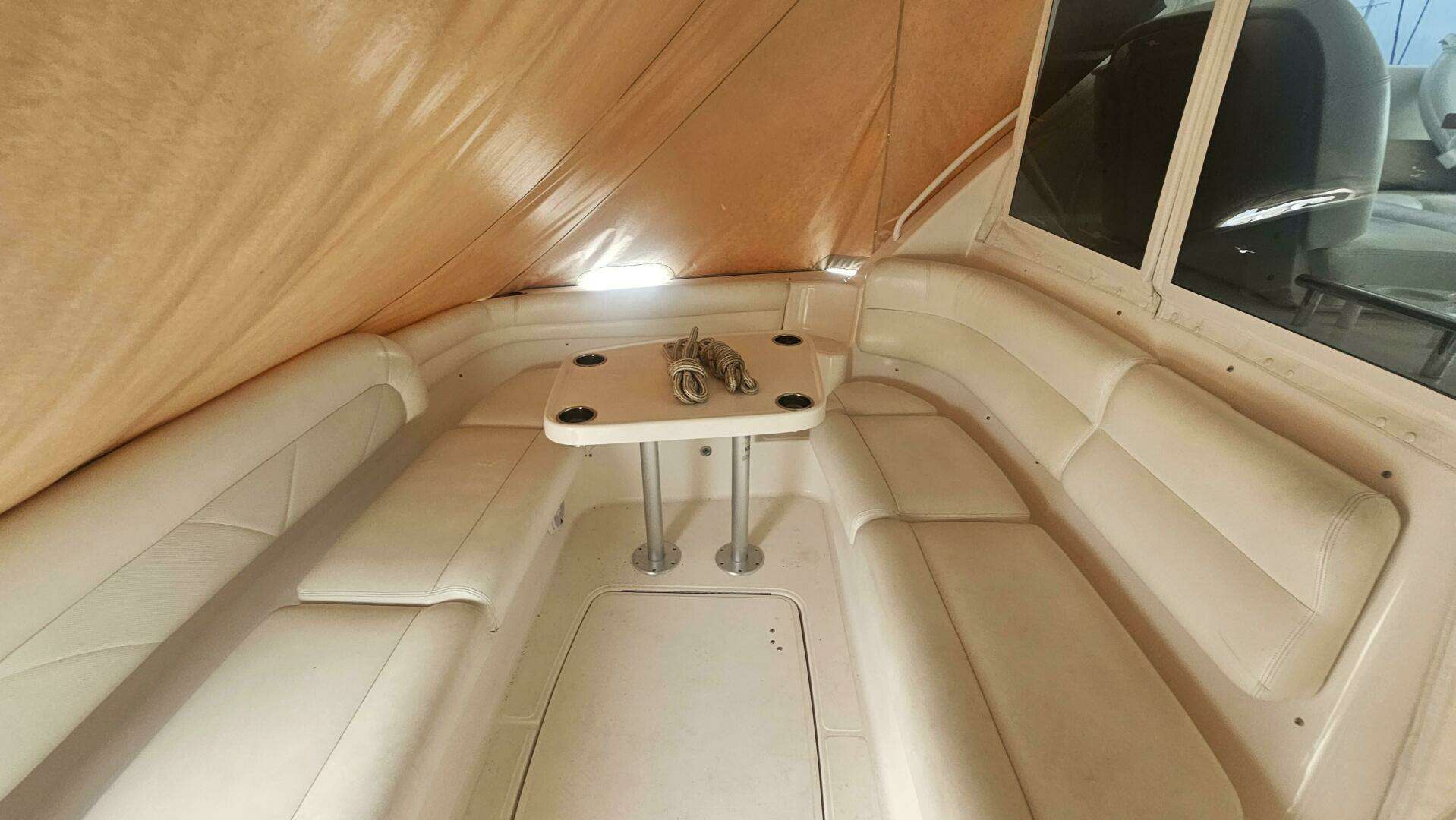 2006 Tiara Yachts 4300 Sovran - Image 14