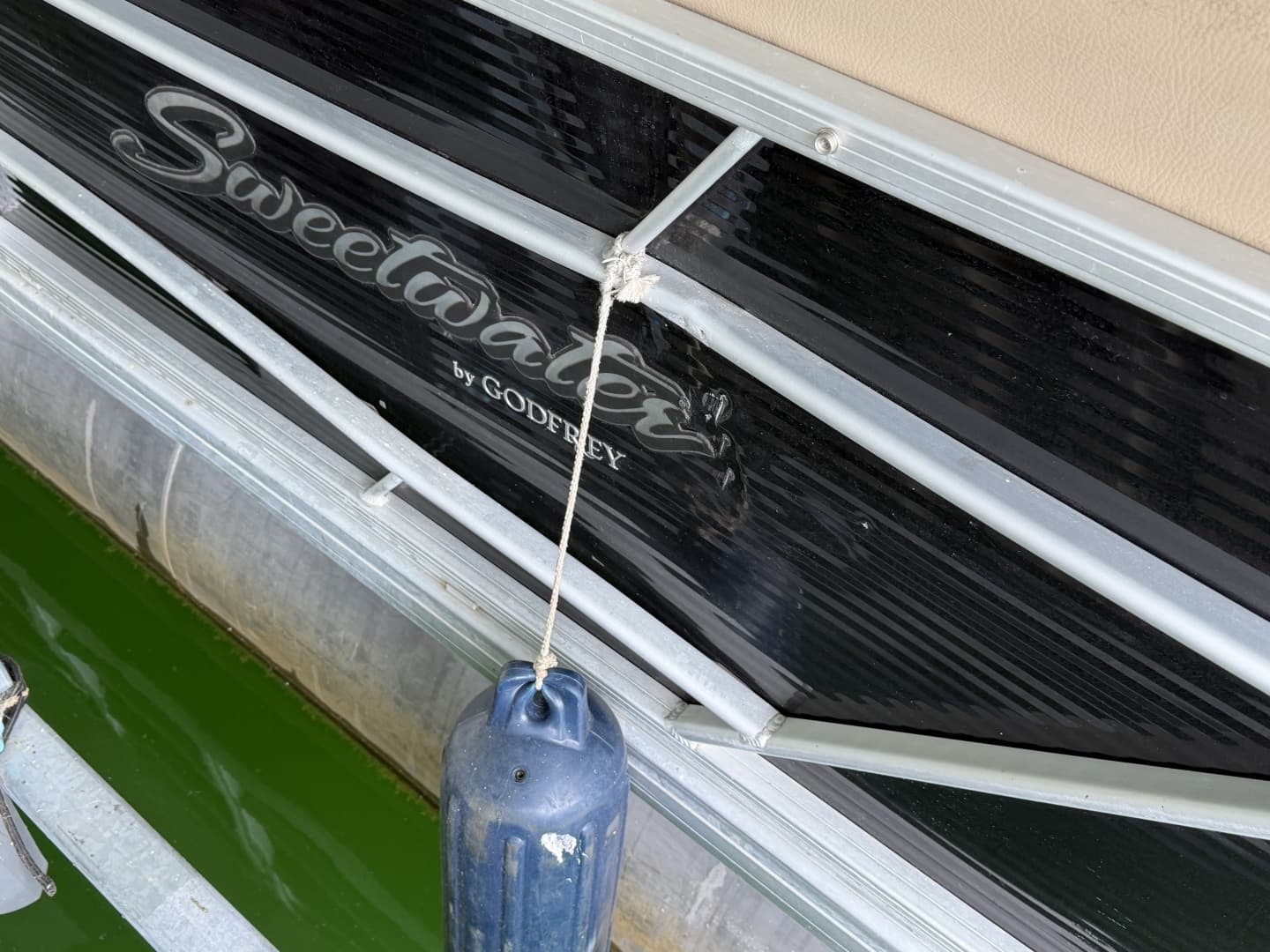 2019 Sweetwater 2386 Cruise Pontoon - Image 85