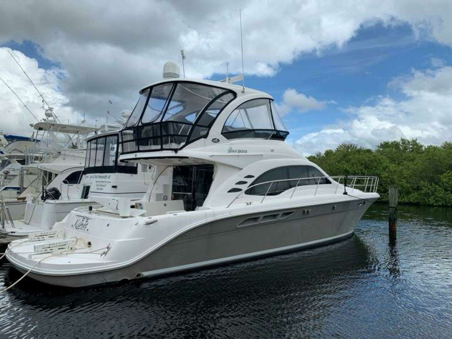 2006 Sea Ray 52 Sedan Bridge - Image 6