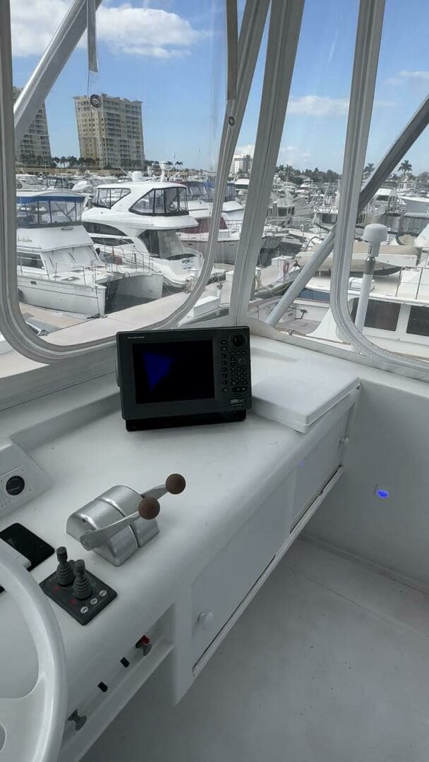 1988 Viking Motor Yacht - Image 36