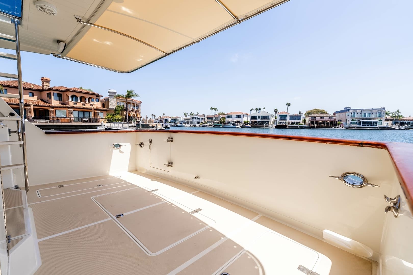 2005 Offshore Yachts Pilothouse - Image 14