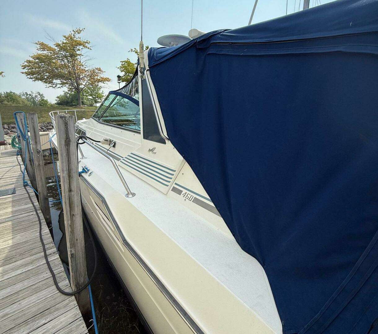 1989 Sea Ray 460 Express Cruiser - Image 8