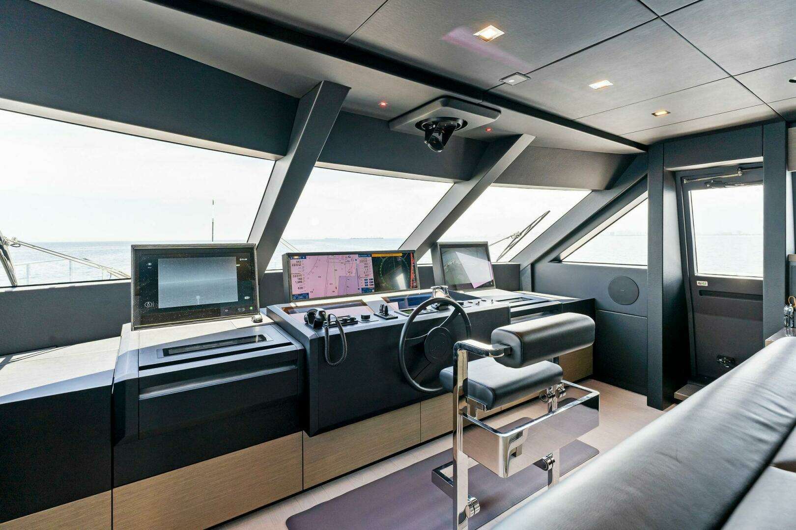 2024 Custom Line Navetta 33 - Image 50