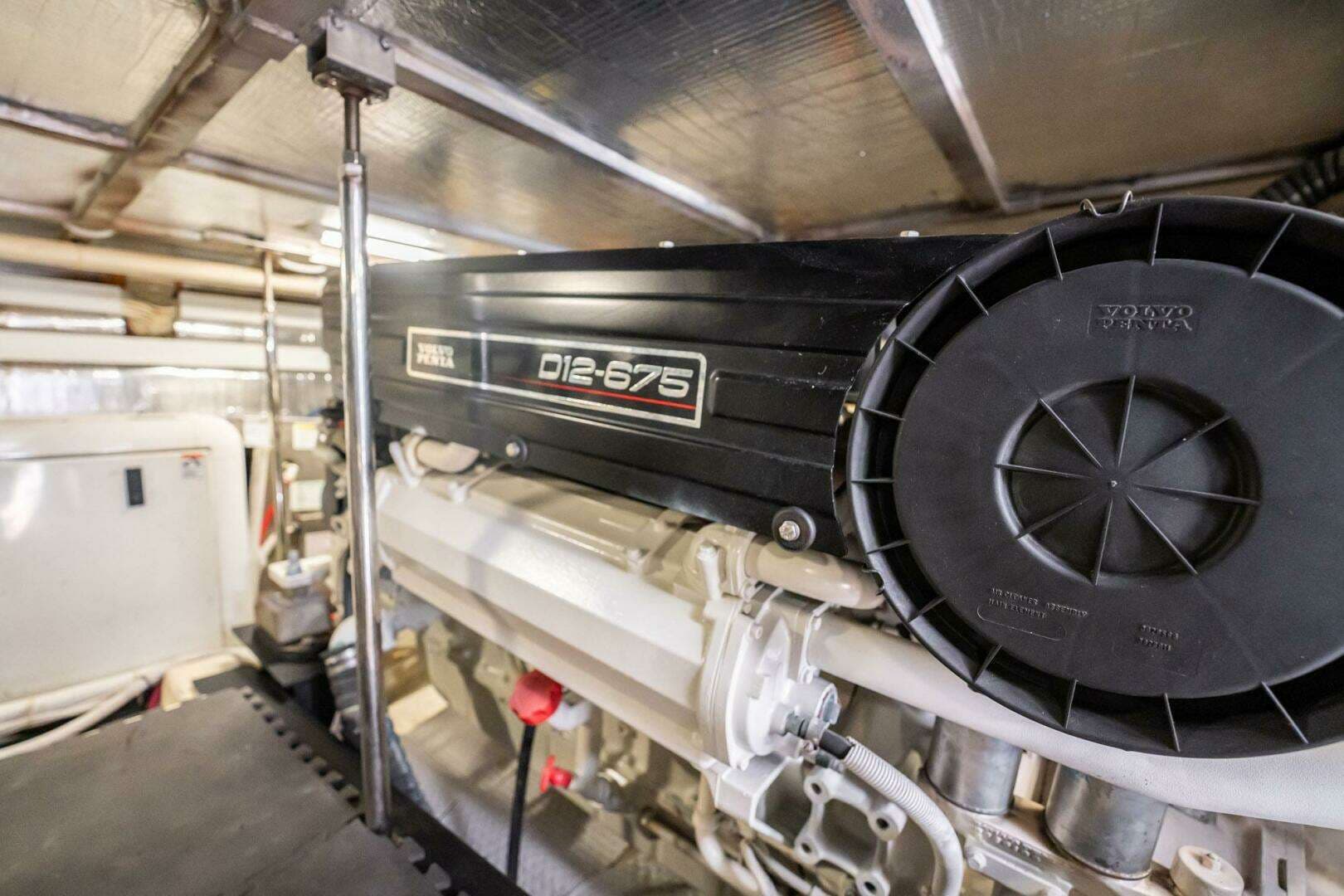 2005 Carver 56 Voyager - Image 44