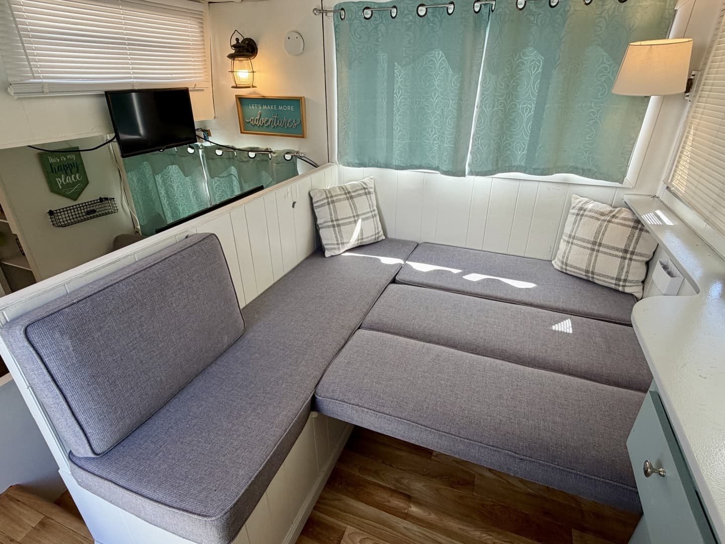 1969 Custom 9 x 27 Floating Cabin - 1969 Drift-R-Cruz - 238sqft - Image 62