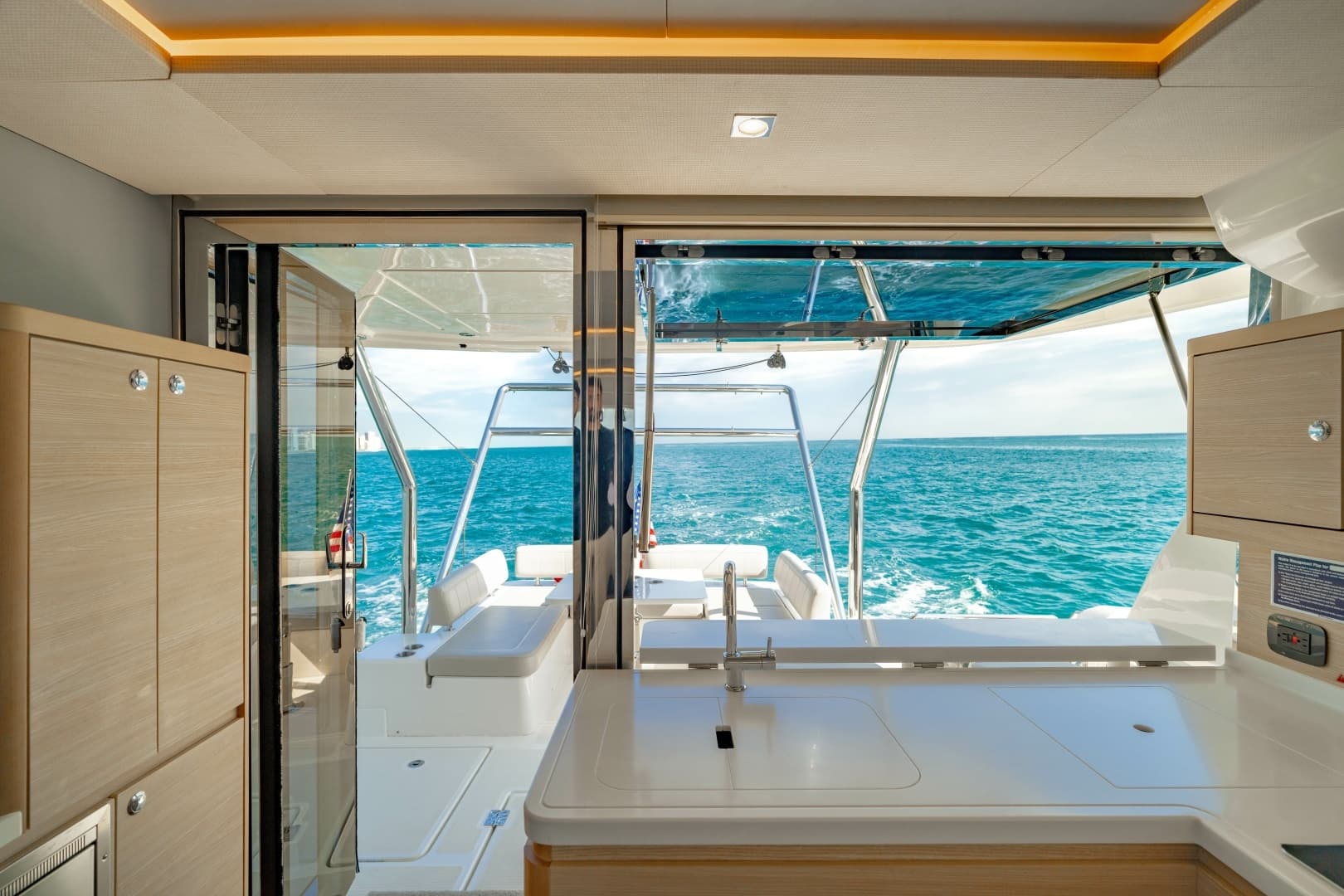2024 Aquila 44 Yacht - Image 15