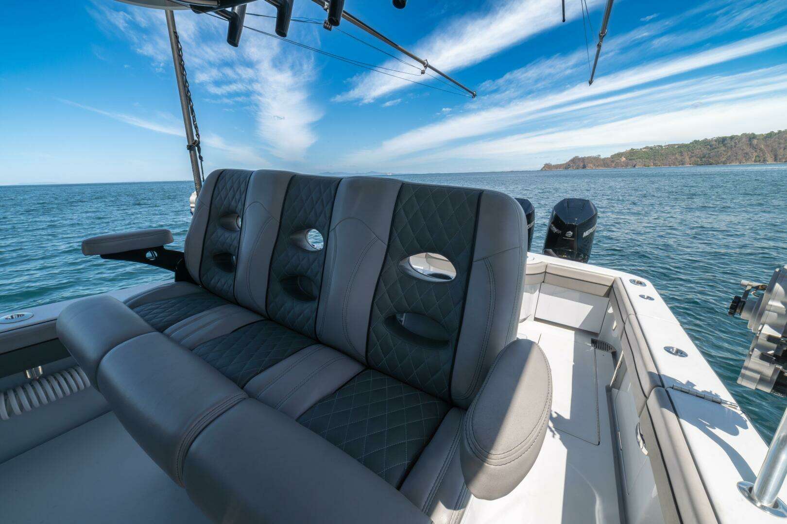 2021 Valhalla Boatworks V-37 - Image 12