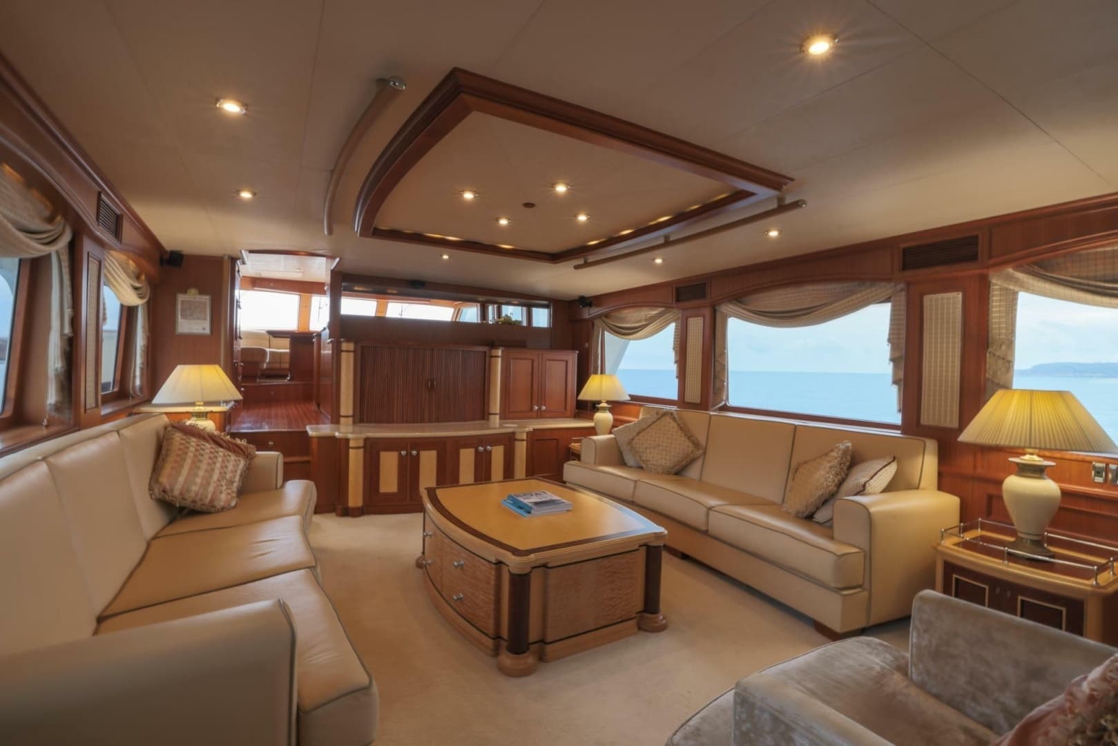 2010 Marlow Explorer 72E-CB - Image 10