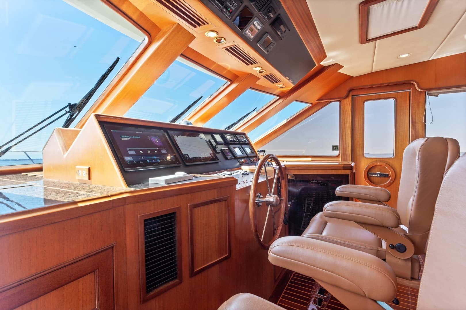 2005 Offshore Yachts Offshore 66 - Image 25