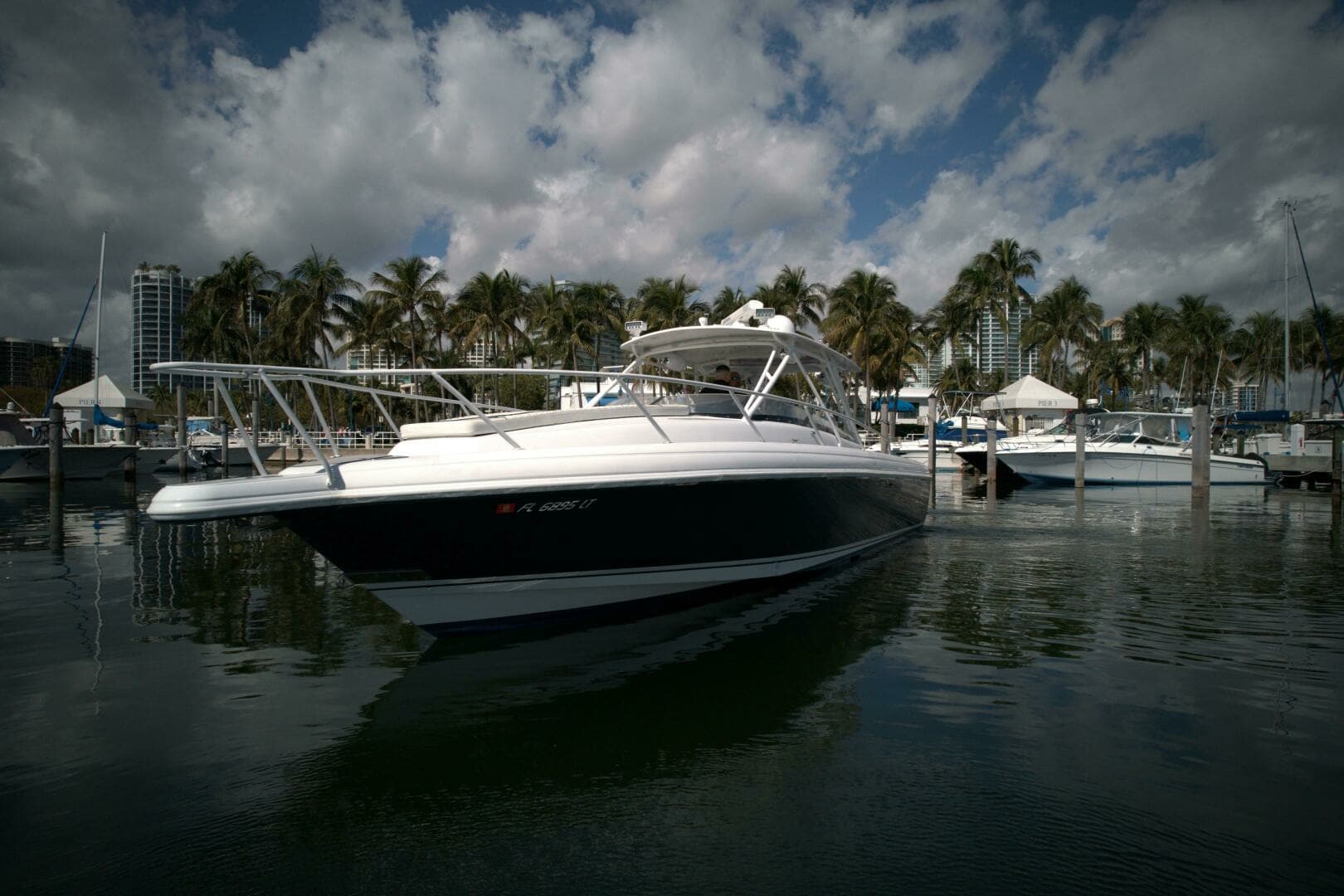 2002 Intrepid 377 Walkaround Cuddy - Image 4