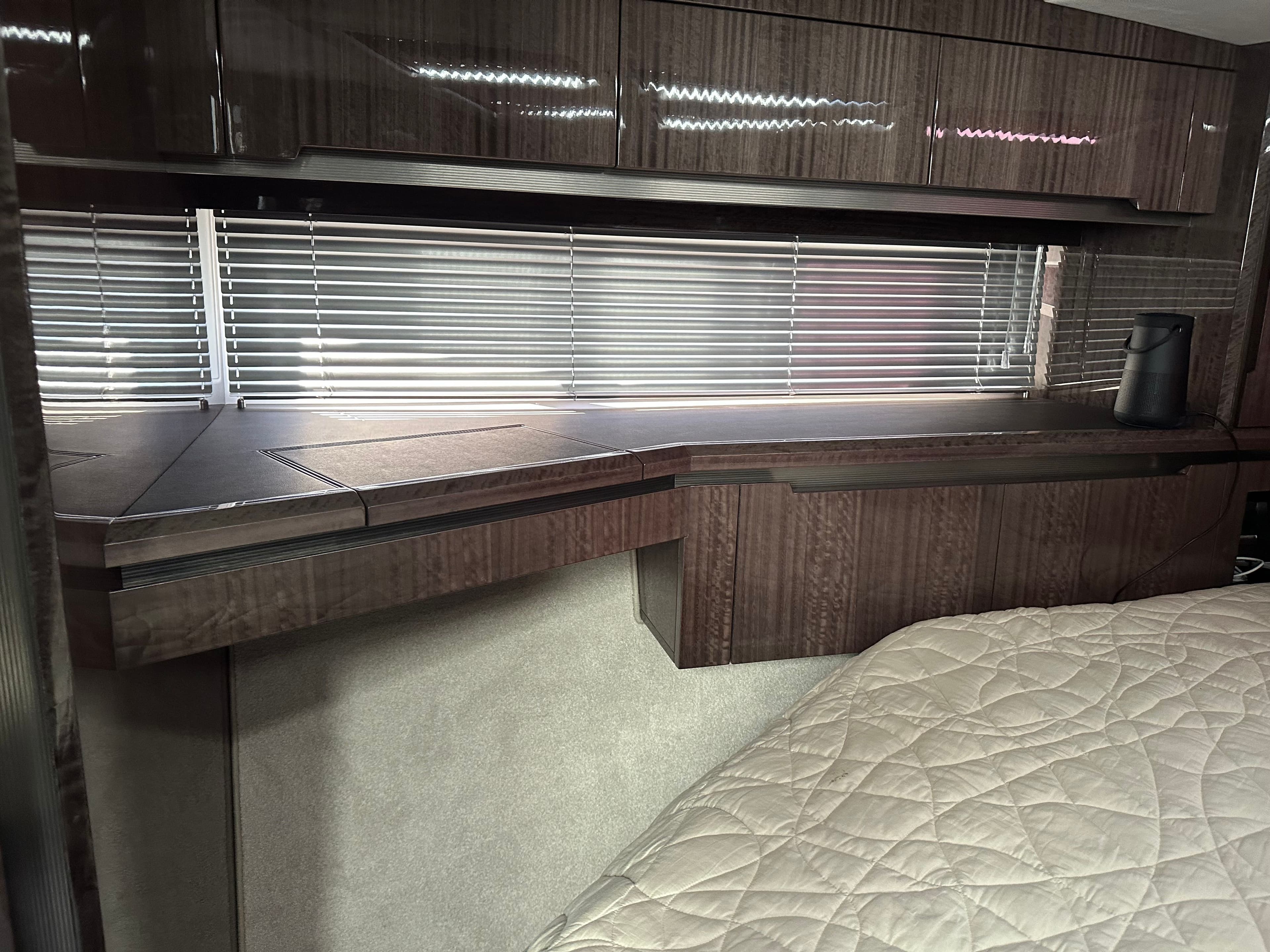2023 GALEON 470 SKY - Image 56