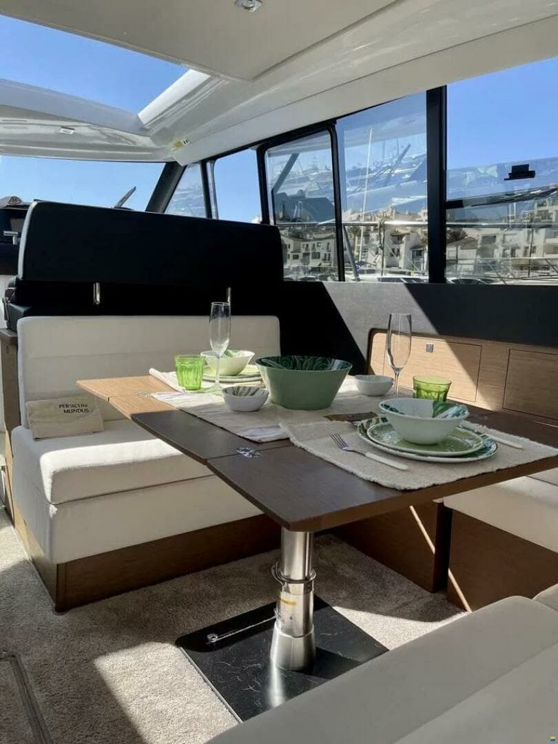 2019 Jeanneau — - Image 8